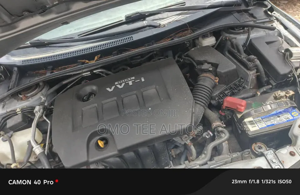 Toyota Corolla XLE 4dr Sedan (1.8L 4cyl 4A) 2010 Silver