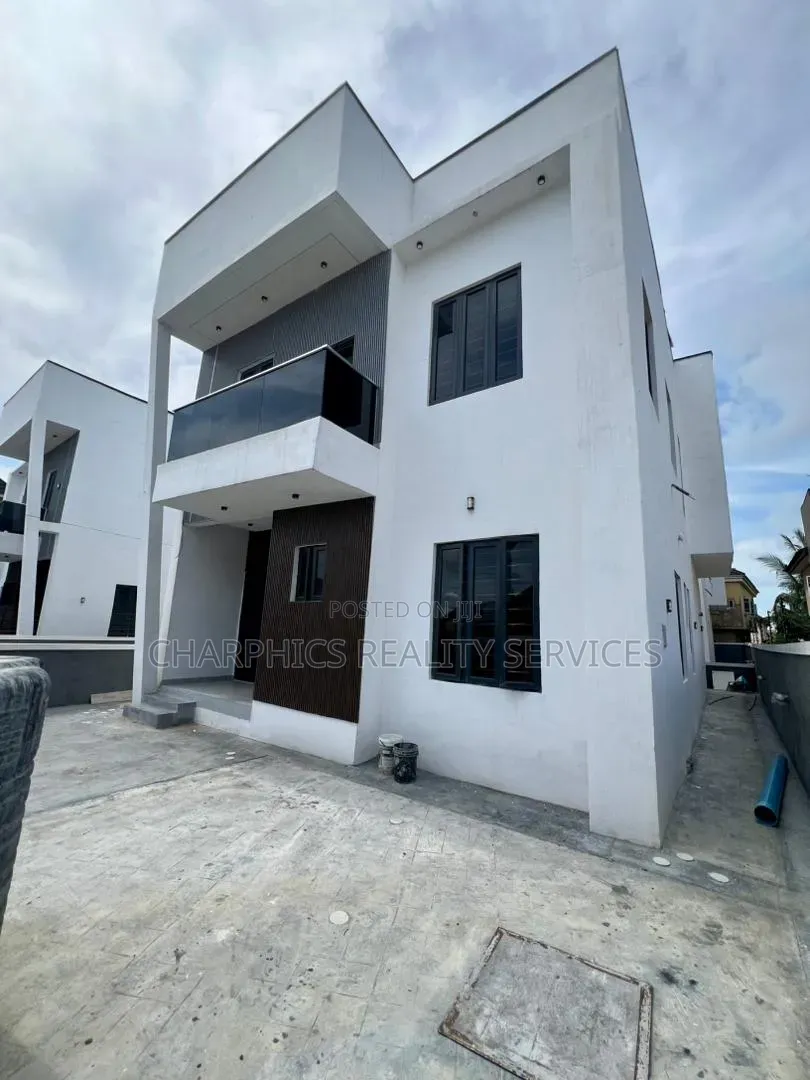 4bdrm Duplex in Off Lekki-Epe Expressway for sale