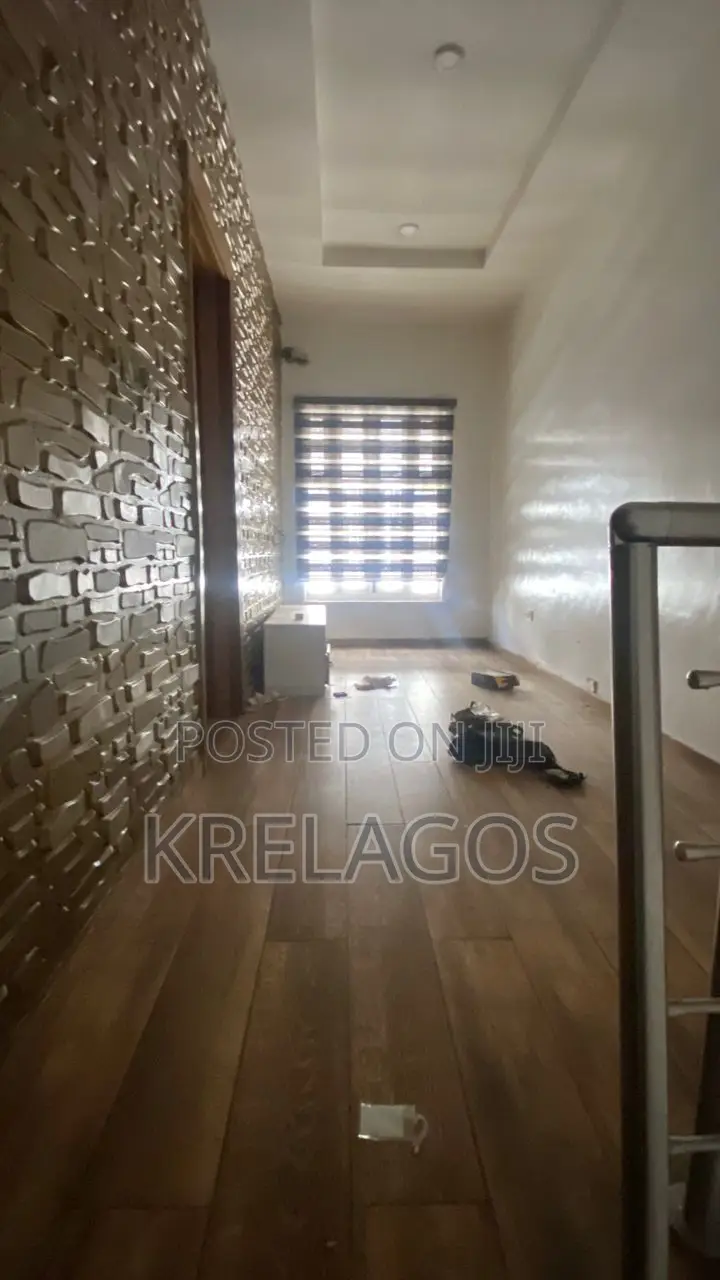 4bdrm Duplex in Osapa london for rent