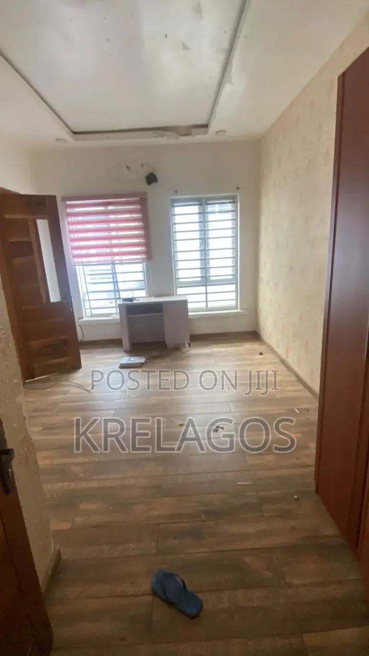 4bdrm Duplex in Osapa london for rent