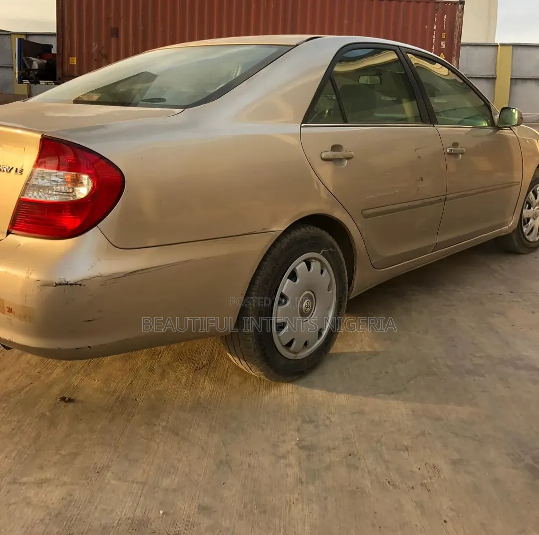 Toyota Camry 2003 Gold