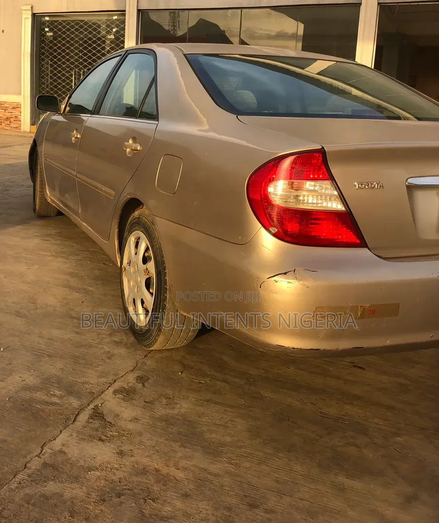 Toyota Camry 2003 Gold