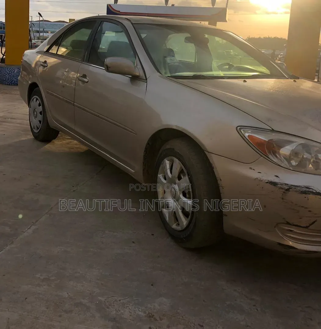 Toyota Camry 2003 Gold