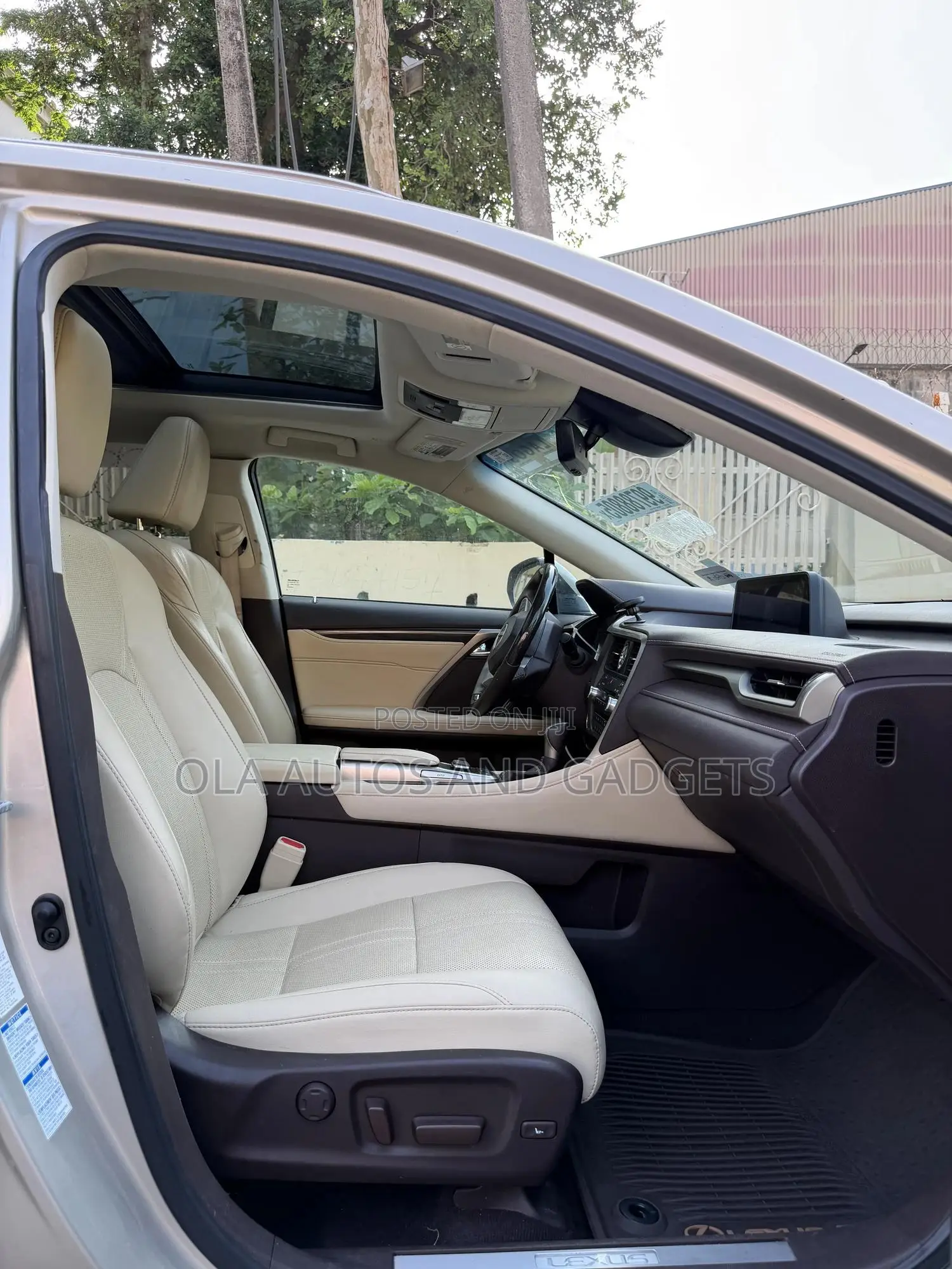 Lexus RX 350 AWD 2016 Gold