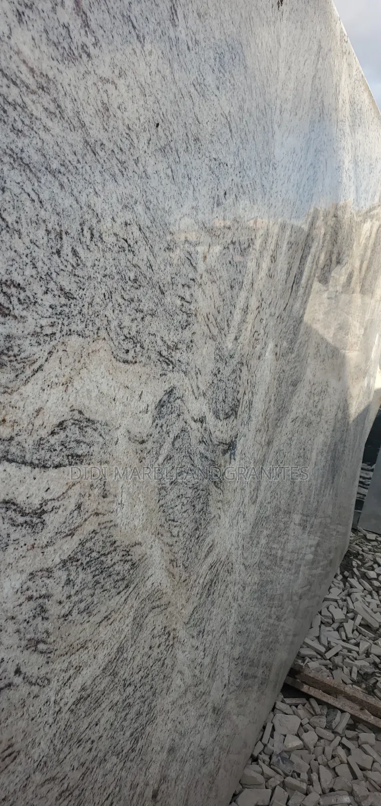 Creamer Granite Slab for Luxury Staircase