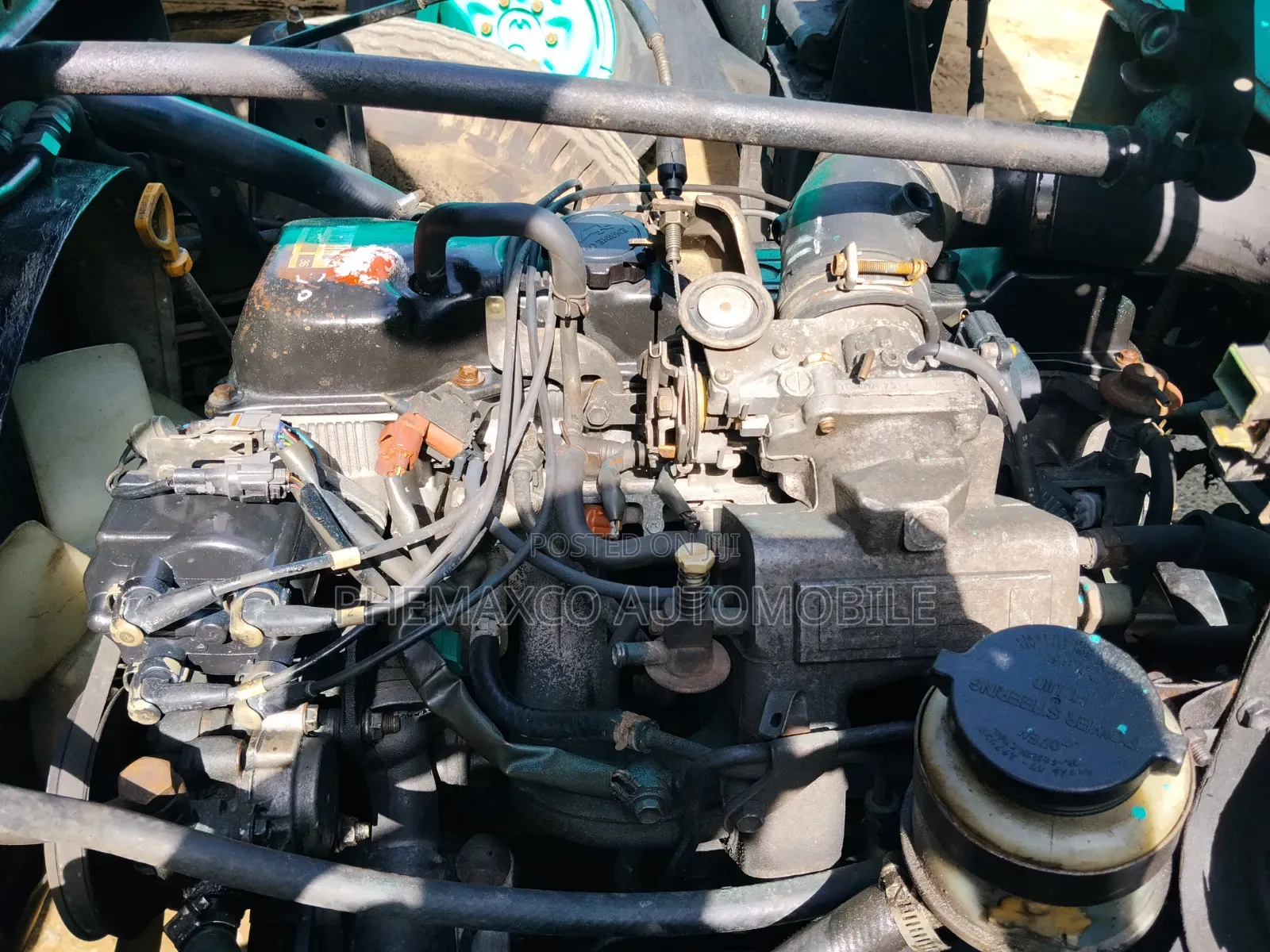 Toyota Dyna Six Tires Petrol Engine