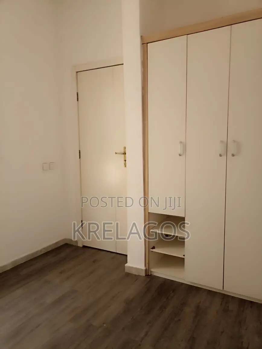 4bdrm Duplex in Osapa london for rent