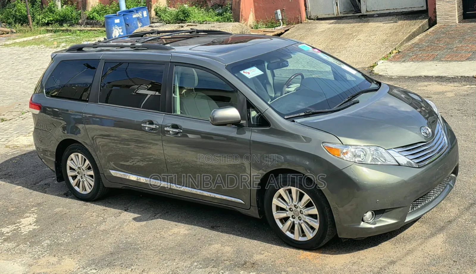 Toyota Sienna Limited 7 Passenger 2011 Gray