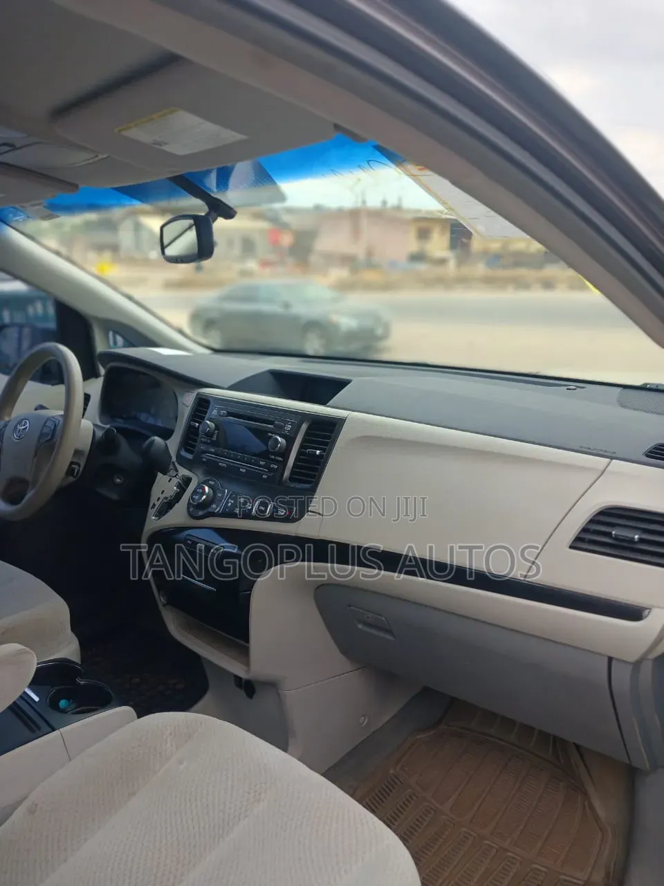 Toyota Sienna 2010 Black