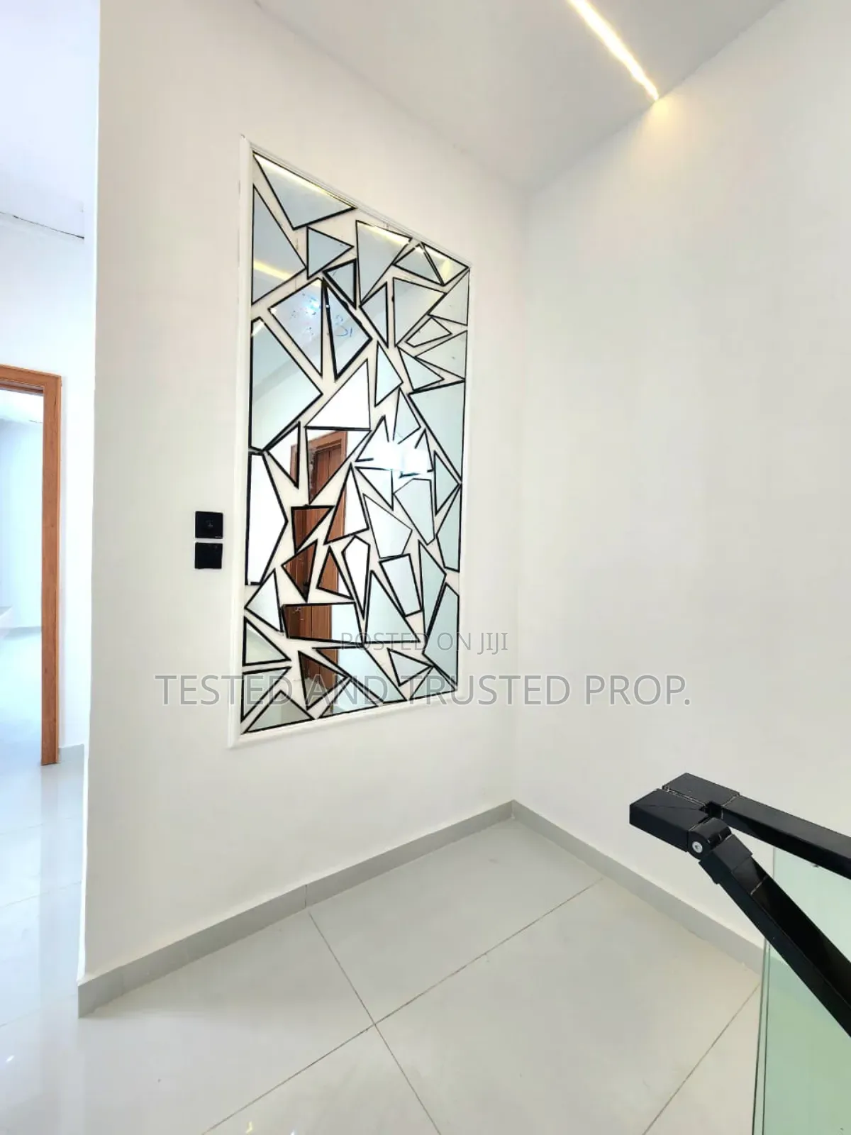 5bdrm Duplex in Orchid, Chevron for sale