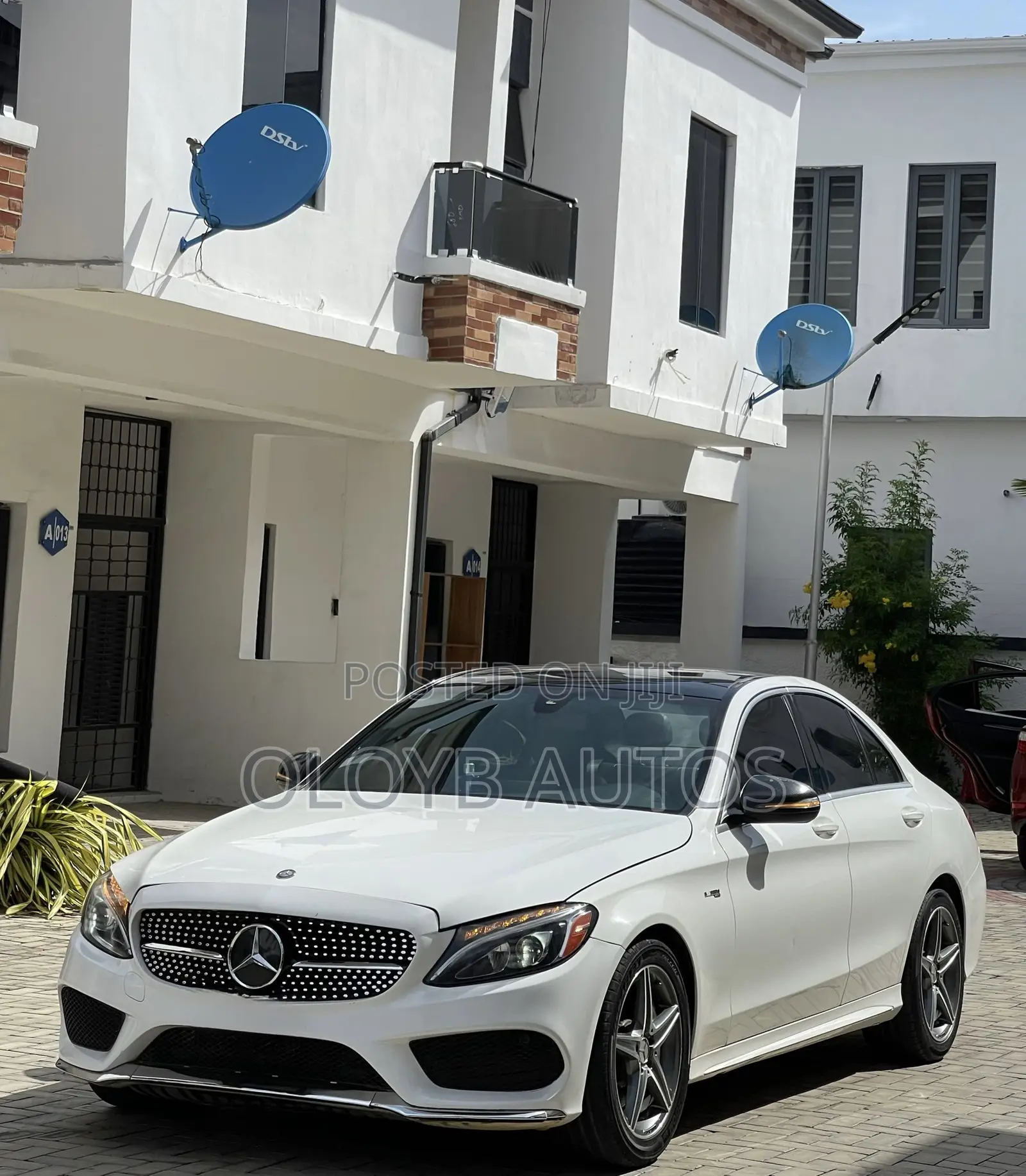 Mercedes-Benz C300 Sport 4Matic Sedan AWD (2.0L 4cyl 7A) 2017 White