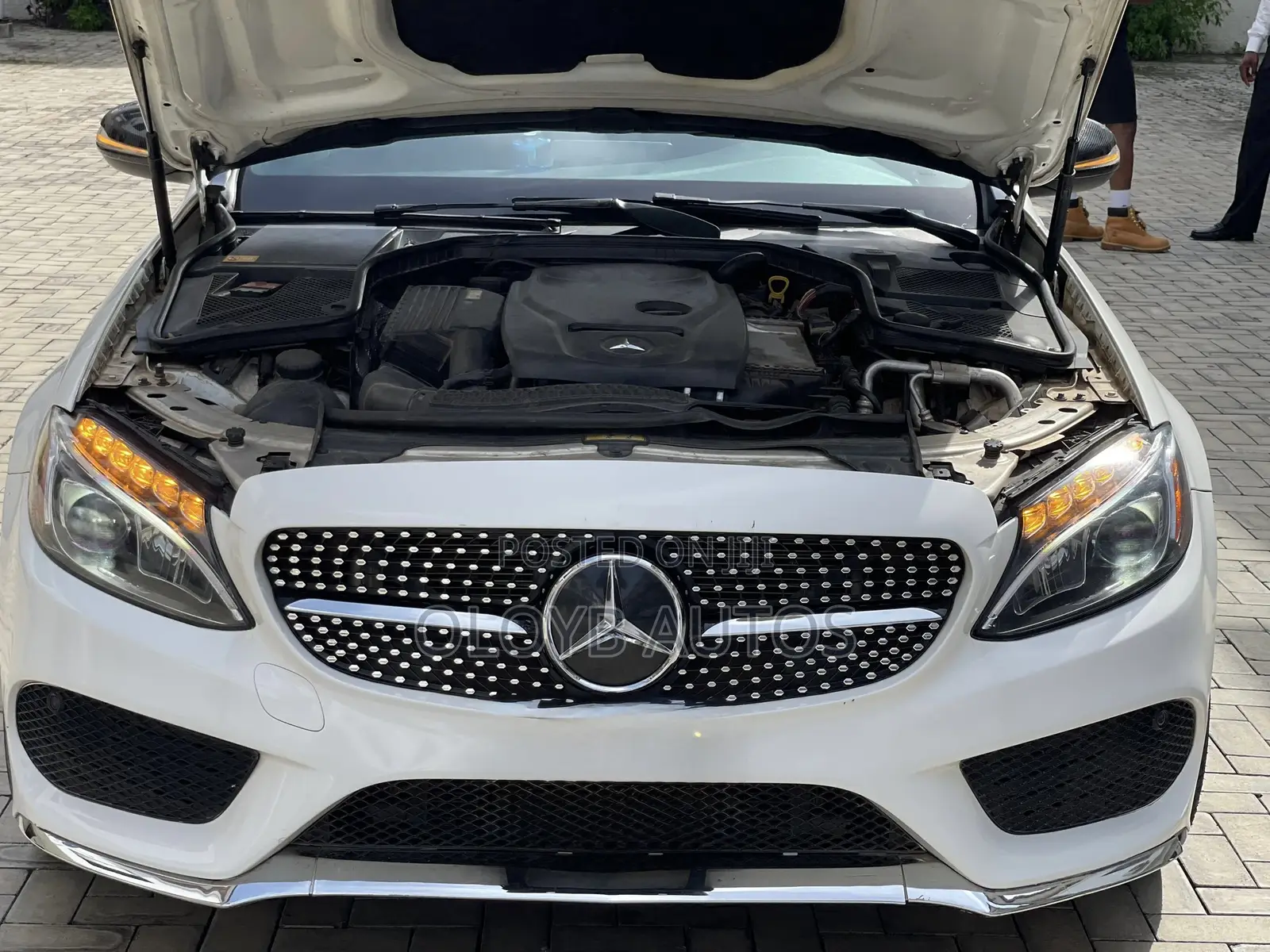 Mercedes-Benz C300 Sport 4Matic Sedan AWD (2.0L 4cyl 7A) 2017 White