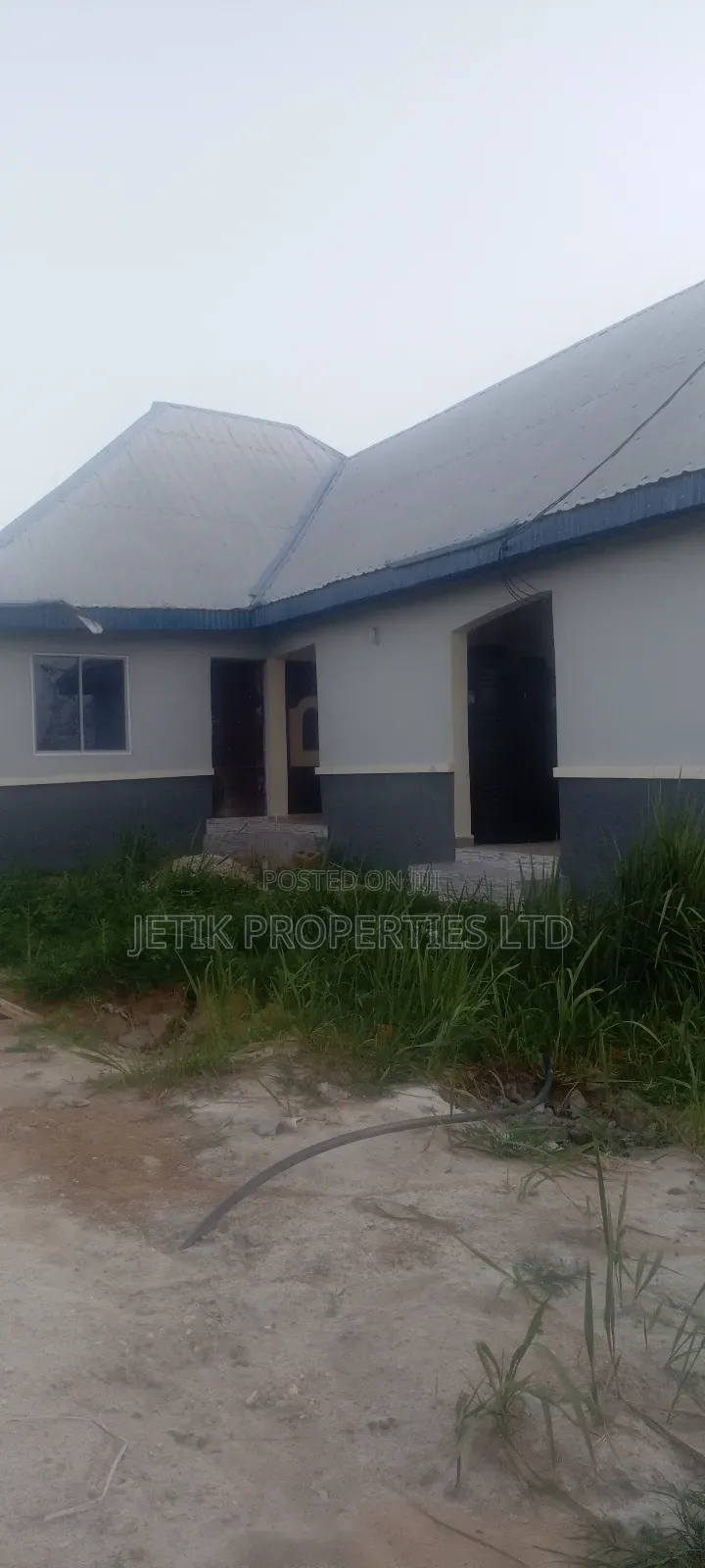 3bdrm House in Ayihe, Makurdi for sale