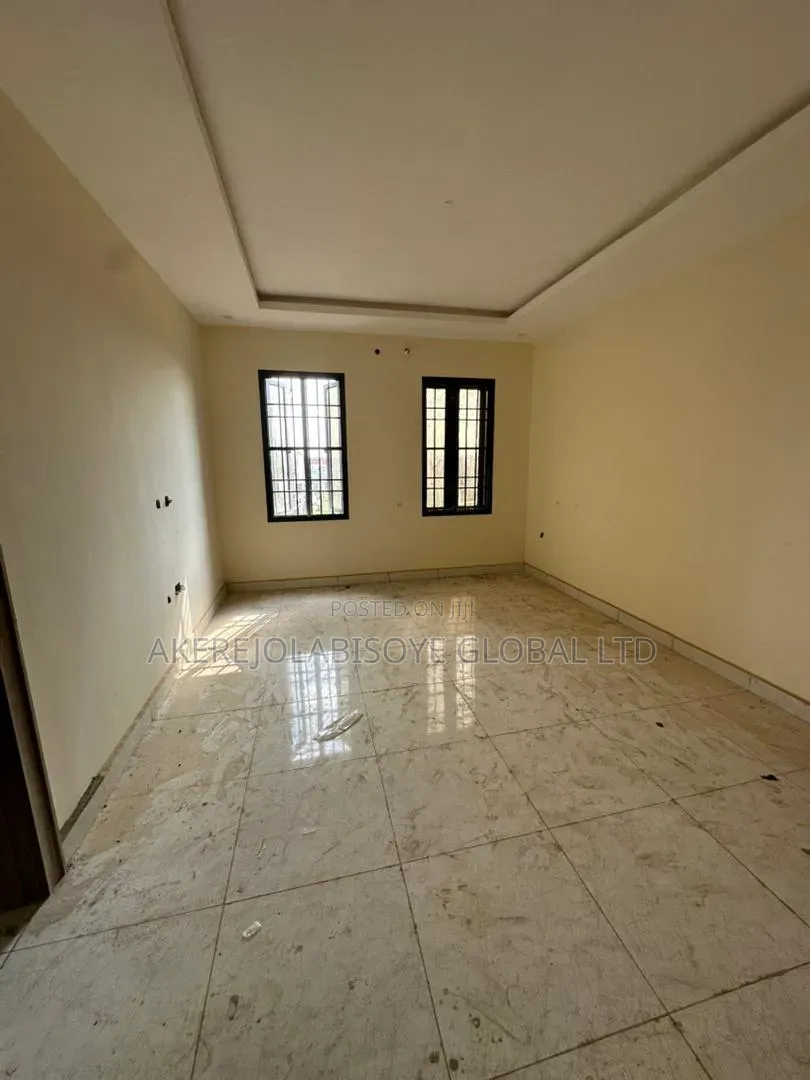 4bdrm Duplex in Close To Galadimawa for rent