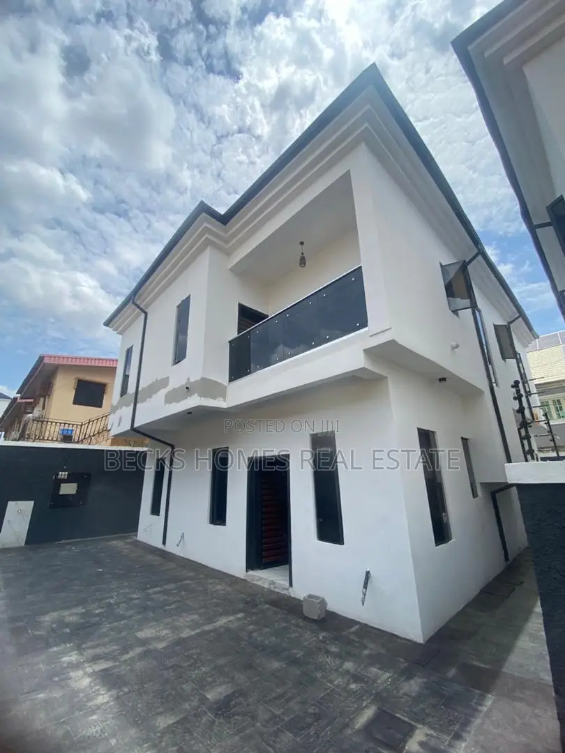 5bdrm Duplex in Magodo for sale