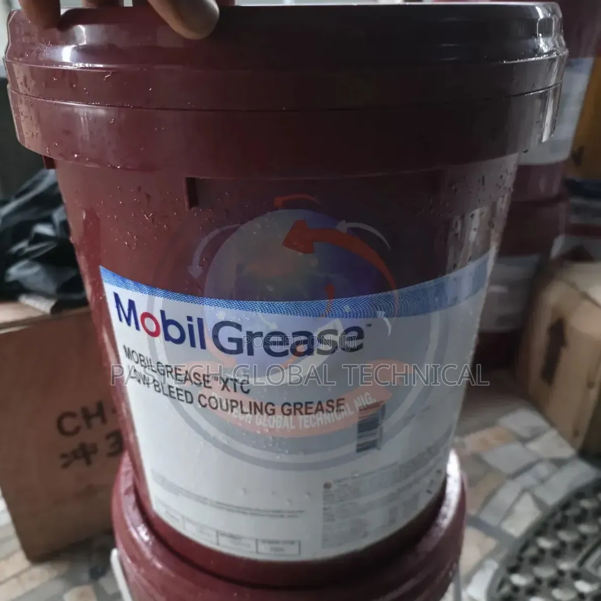 Mobilgrease XTC Lon Bleed Coupling Grease 18kg