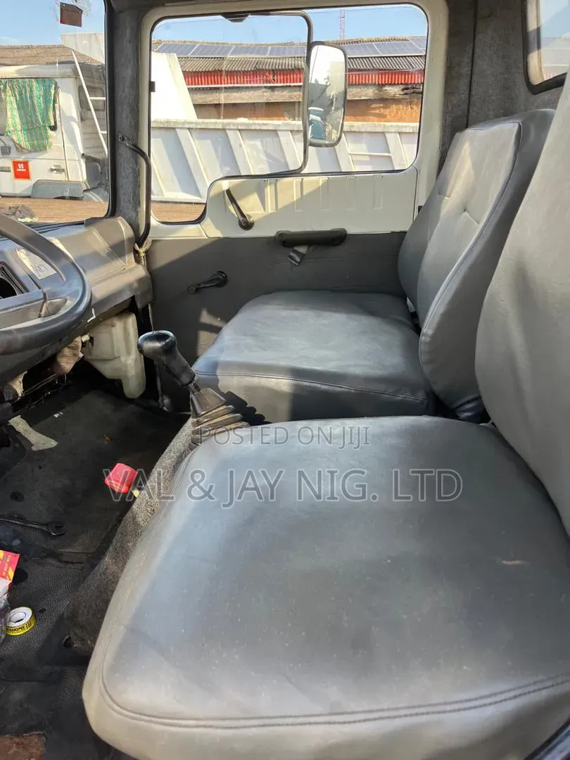 Nissan Cabstar Tipping Truck - Foreign Use