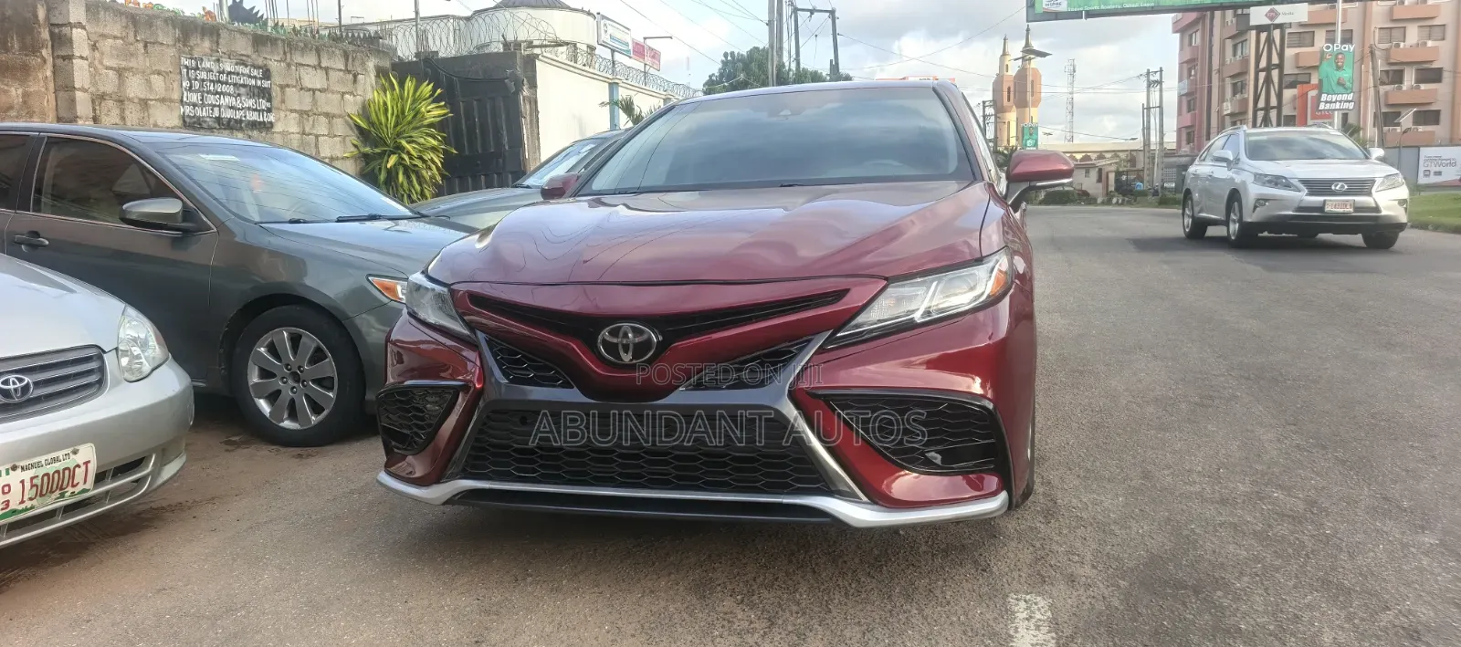 Toyota Camry LE FWD (2.5L 4cyl 8AM) 2018 Burgundy