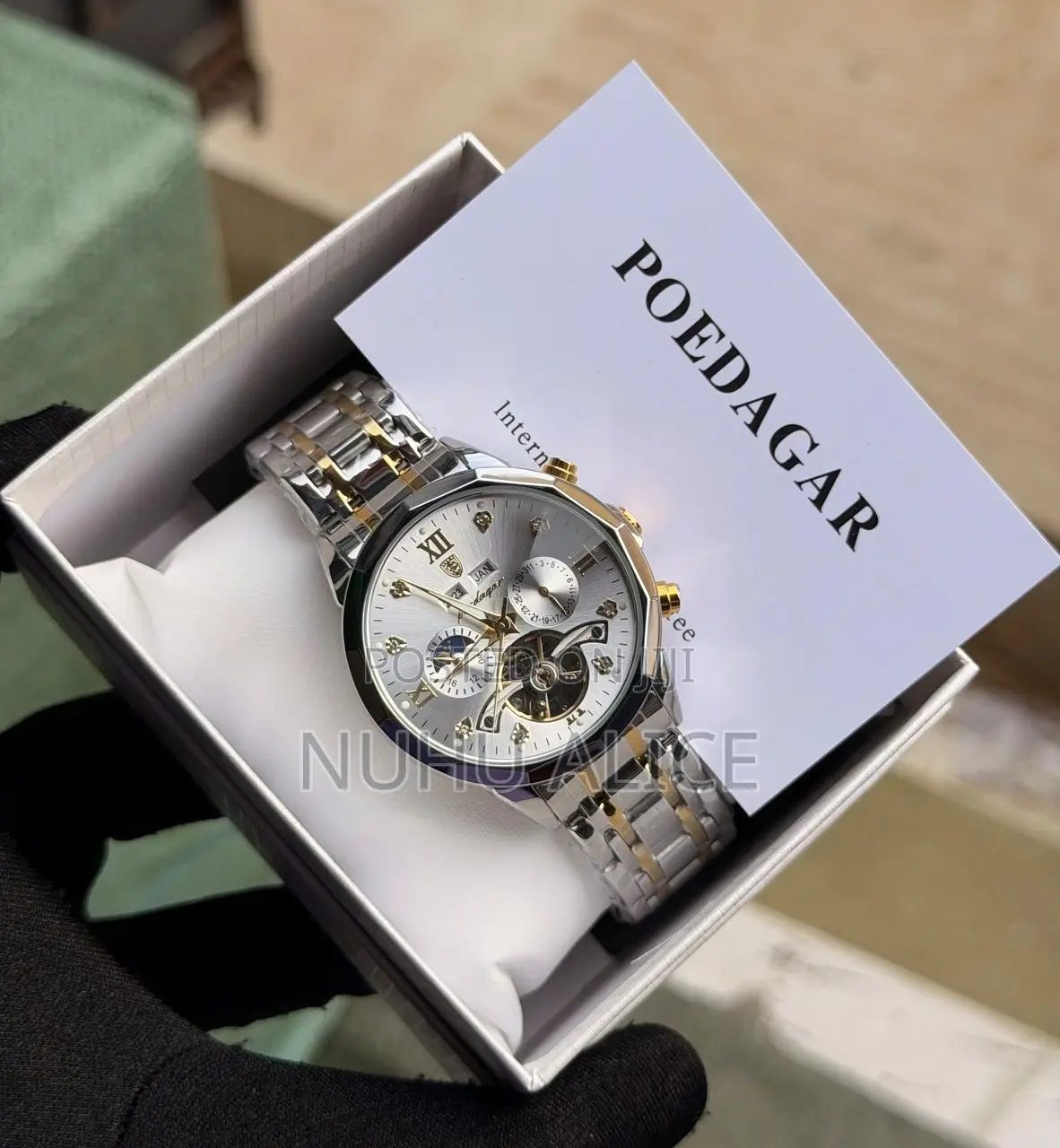 Poedagar Chain Watches