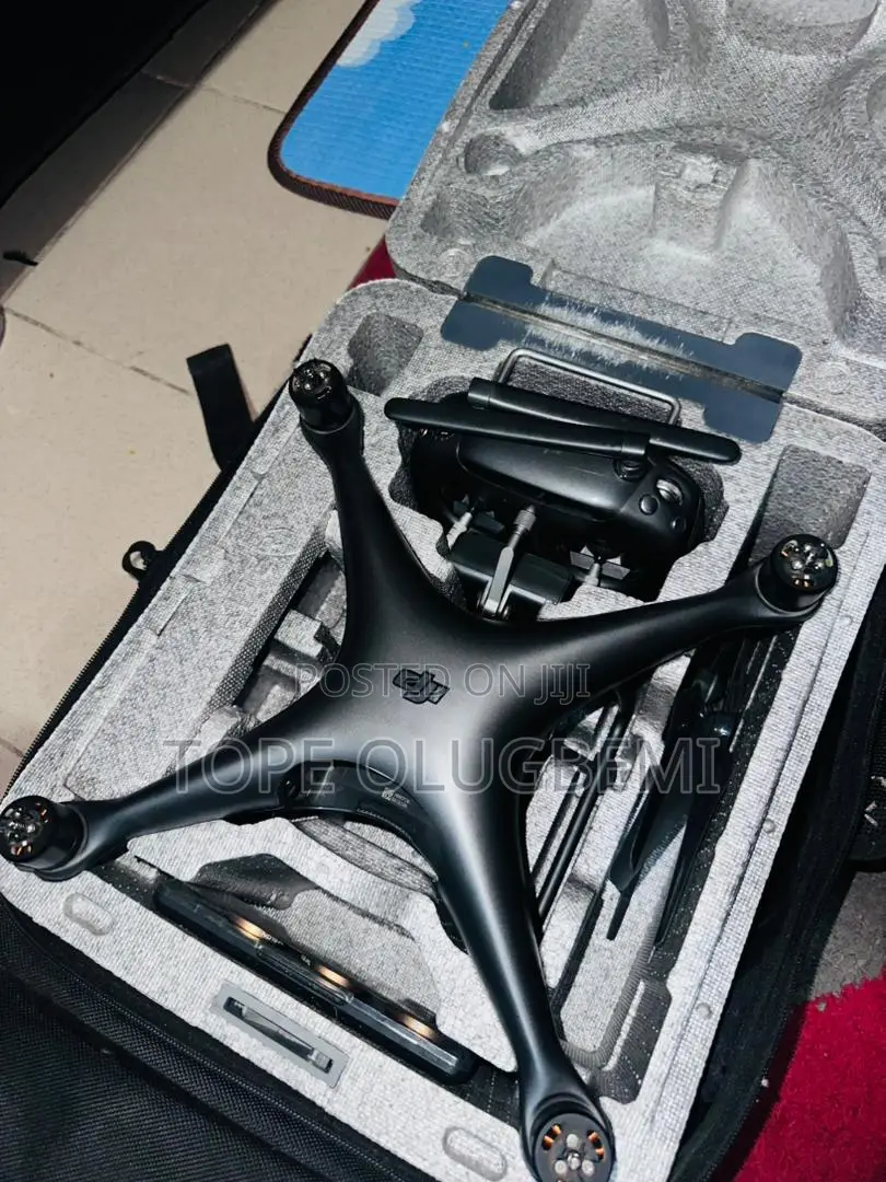 Dji Phantom 4 Drone