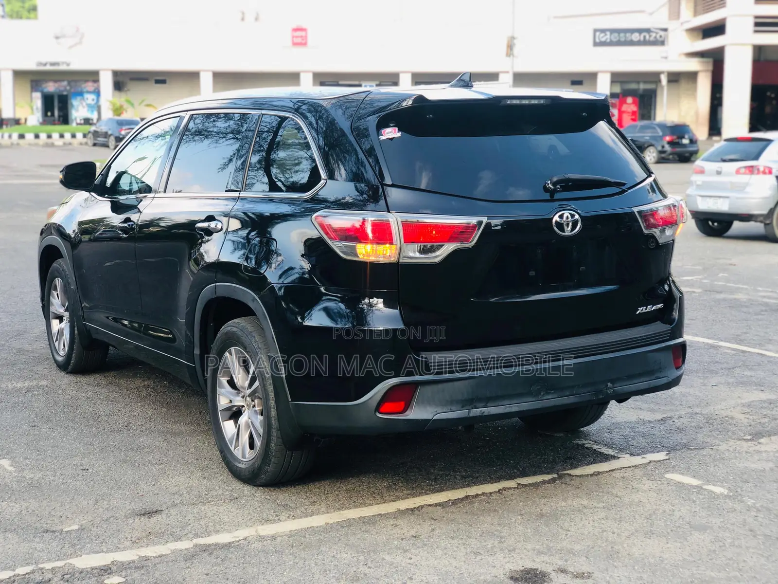 Toyota Highlander XLE V6 4x2 (3.5L 6cyl 6A) 2016 Black