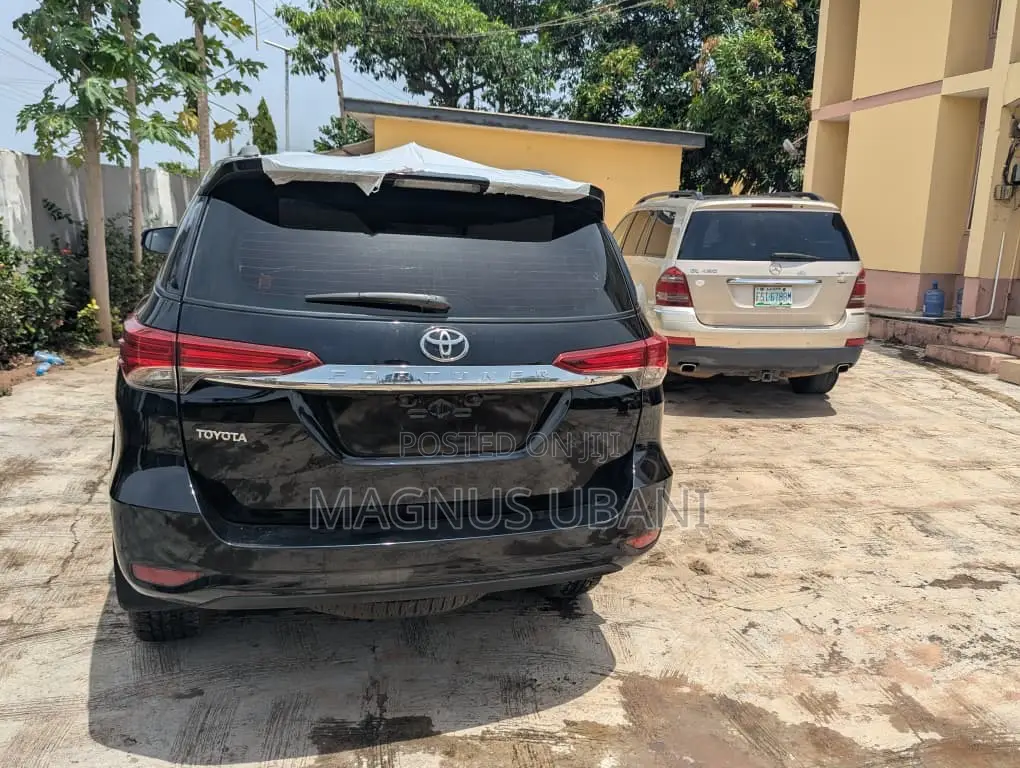 New Toyota Fortuner 2025 Black