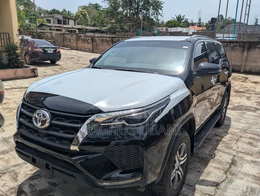 New Toyota Fortuner 2025 Black