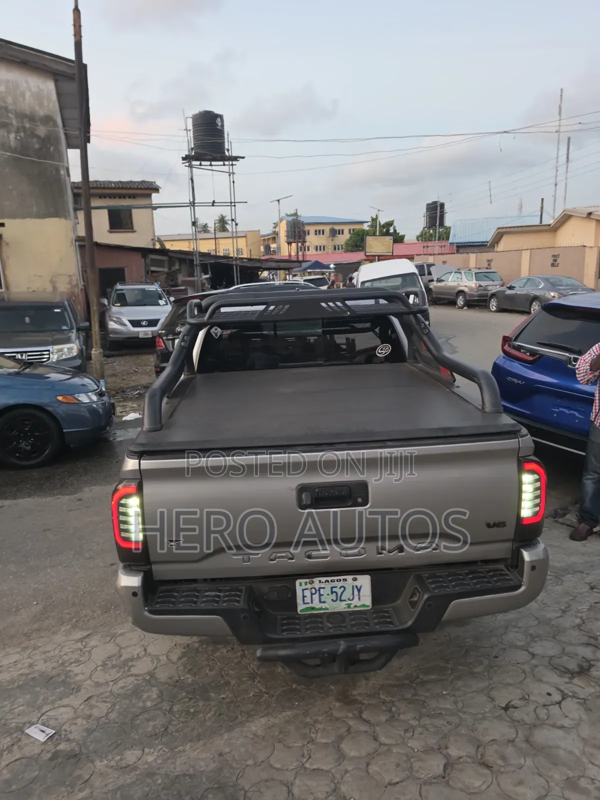 Toyota Tacoma SR5 4x2 Double Cab 127.4 in. WB 2020 Gray