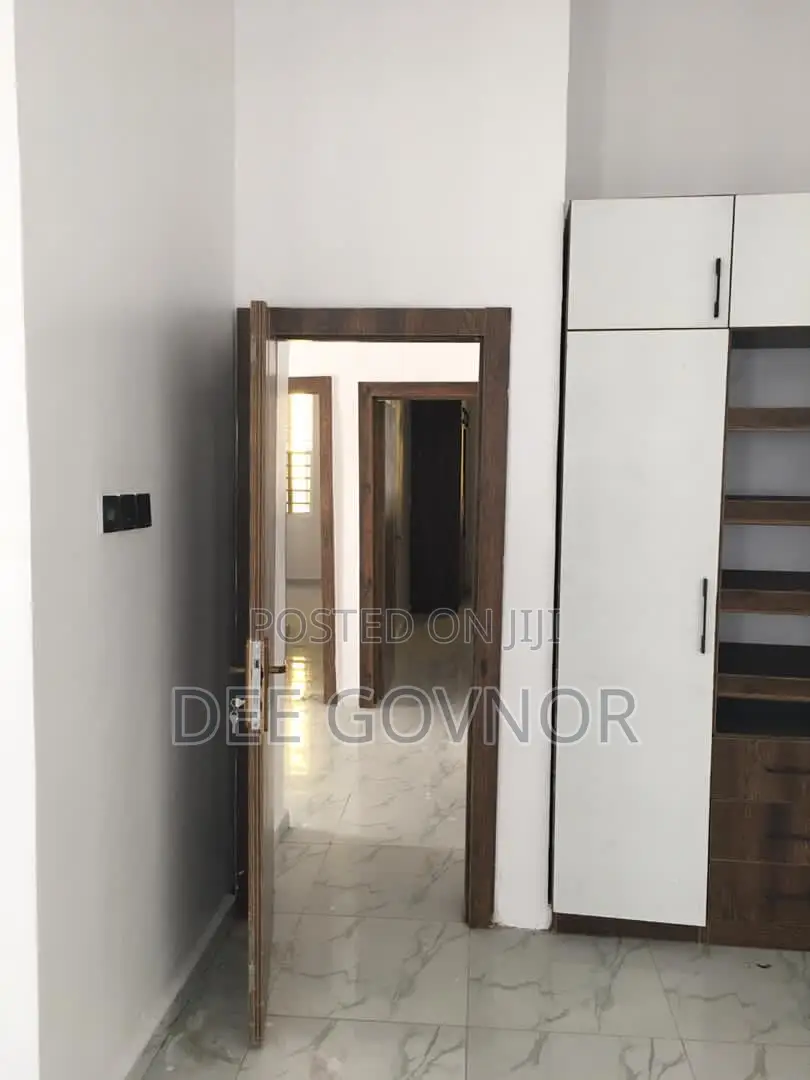 Mini Flat in Link School Estate, Ologolo for sale