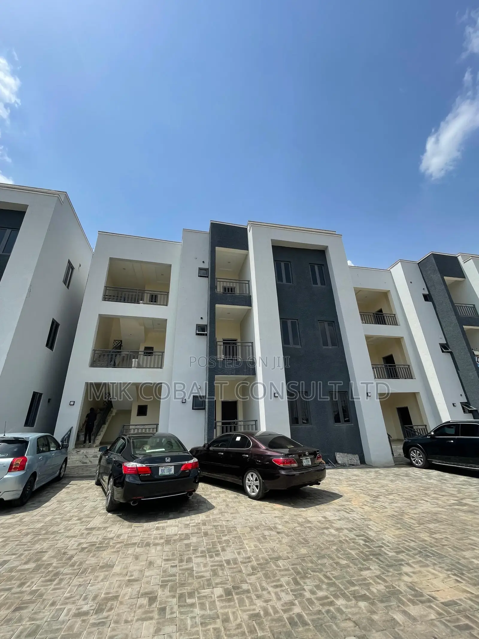 3bdrm Block of Flats in Katampe Main for rent
