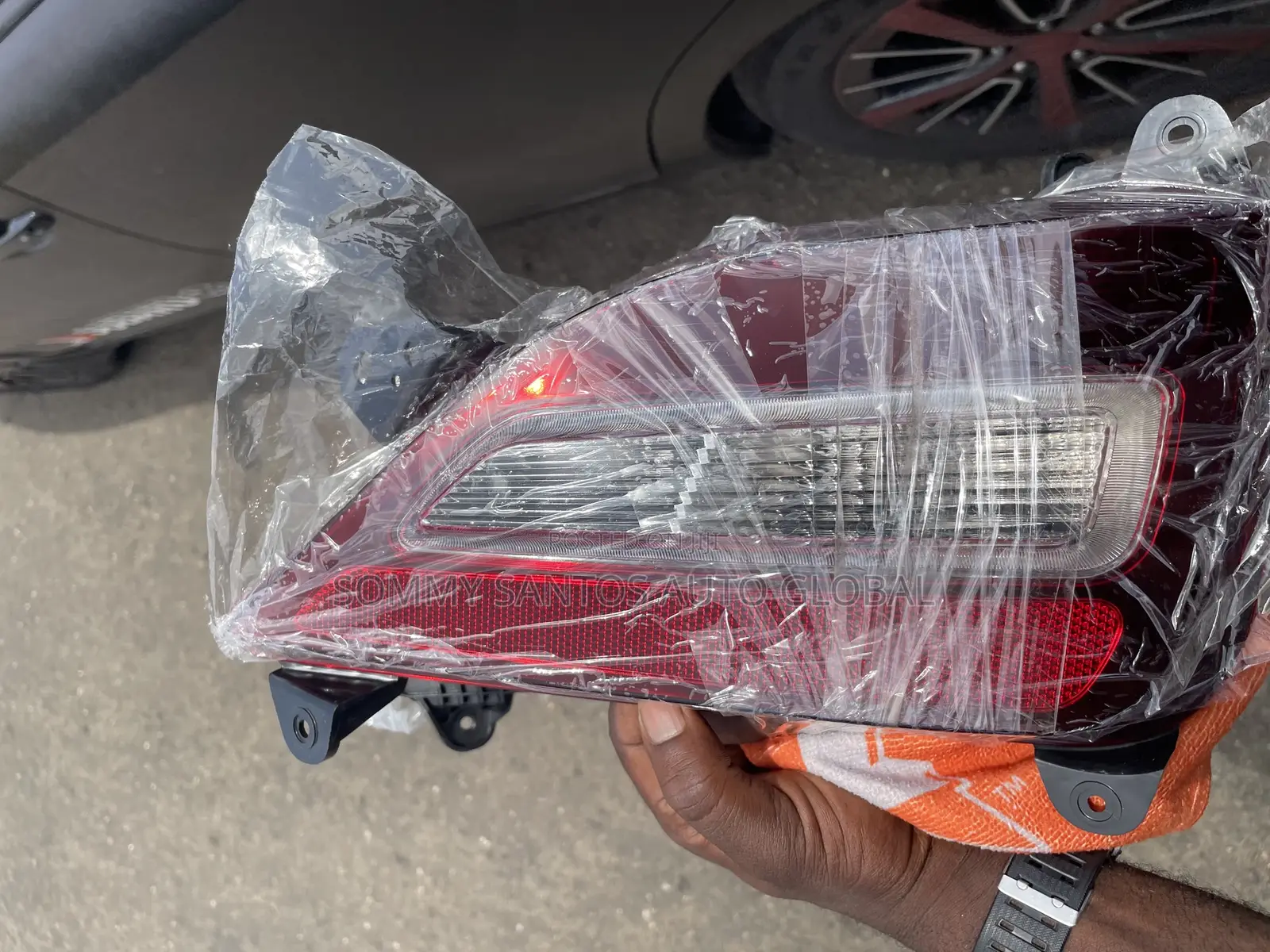 Back Bumper Reflector Hyundai Santafe 2020 Available