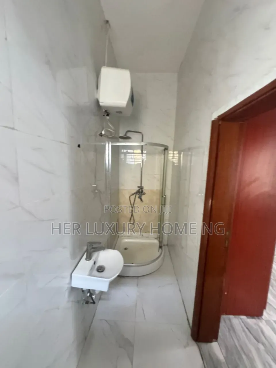 1bdrm Shared Apartment in Chevron, Lekki for rent