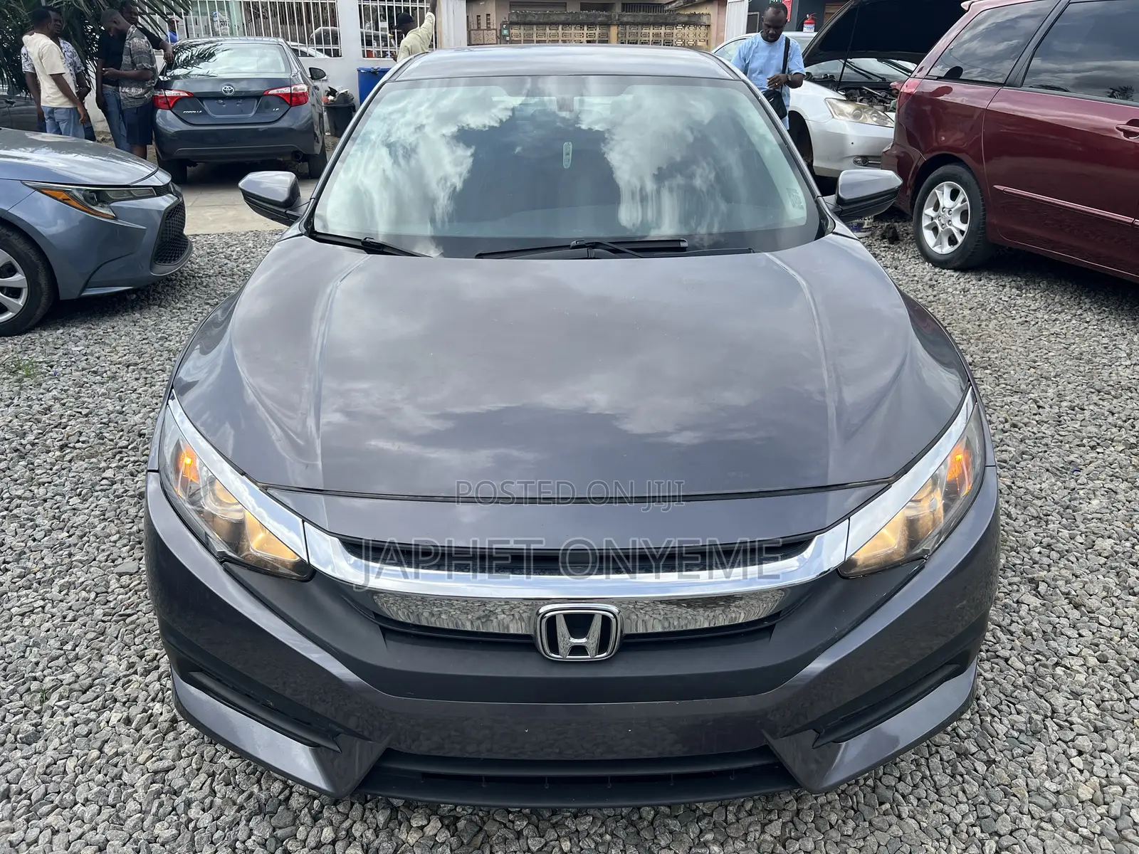 Honda Civic LX 4dr Hatchback (1.5L 4cyl) 2017 Gray