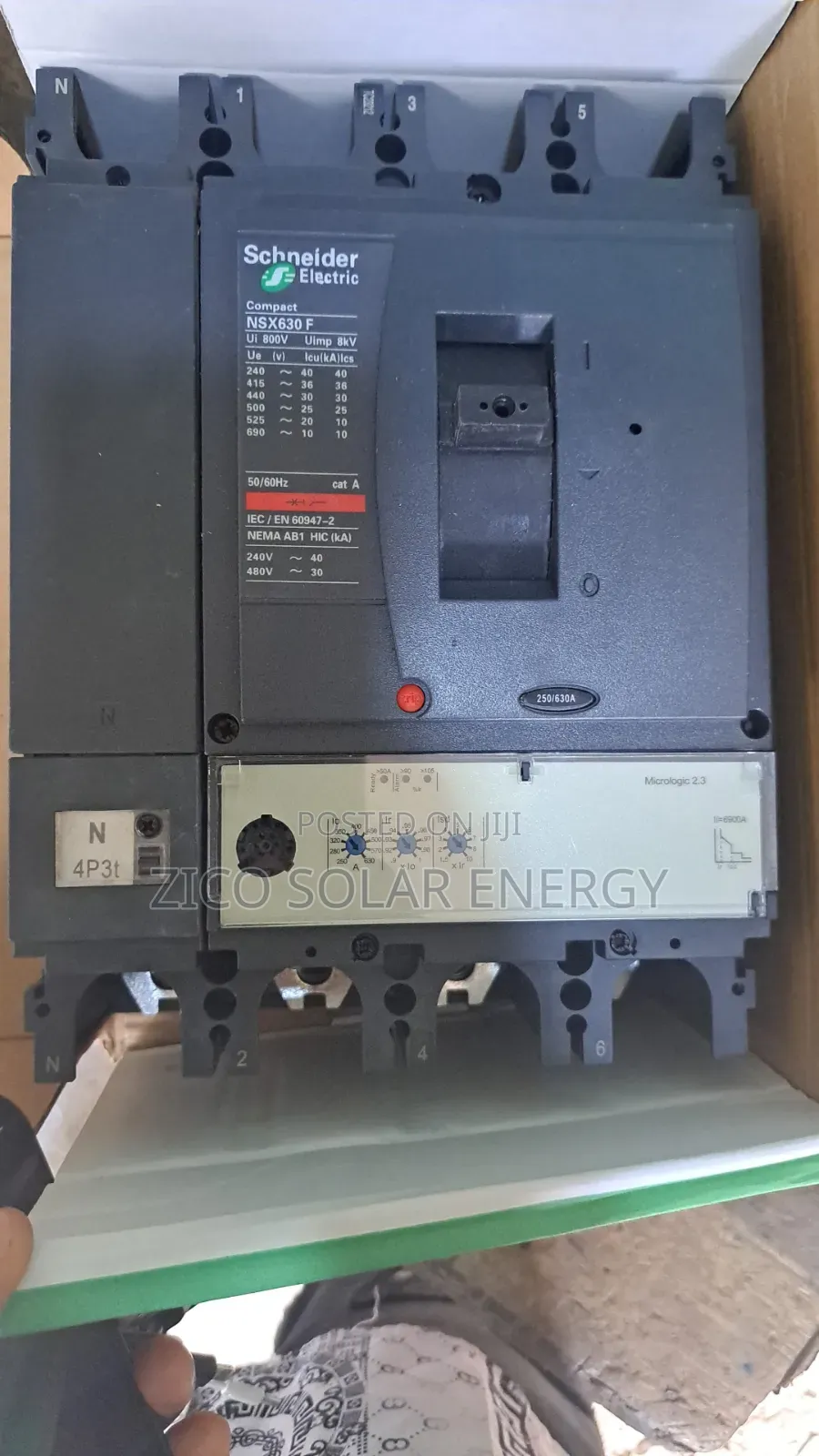 Compact 630w Ample