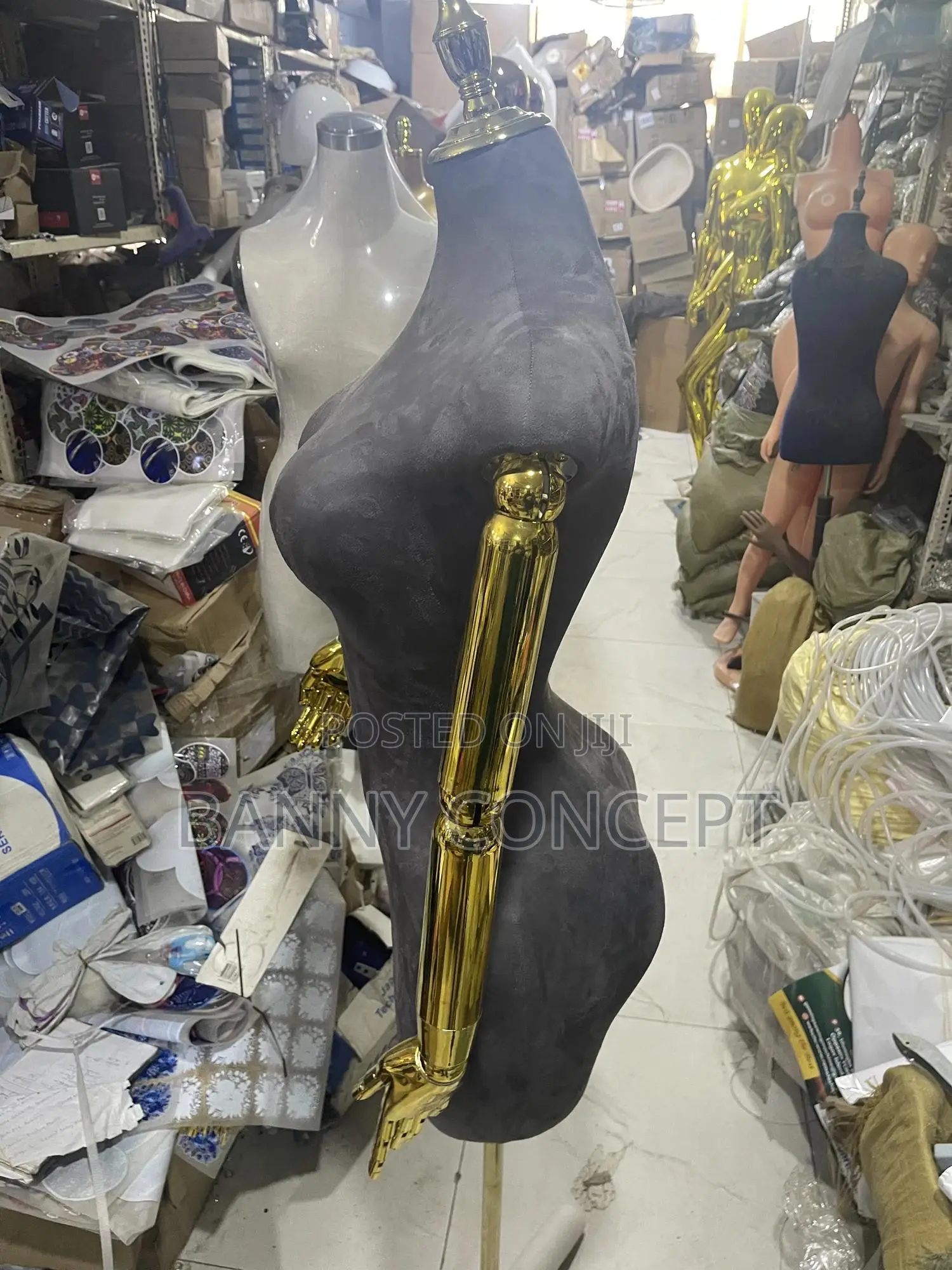Luxury Female Tailor Mannequin With Gold Arms