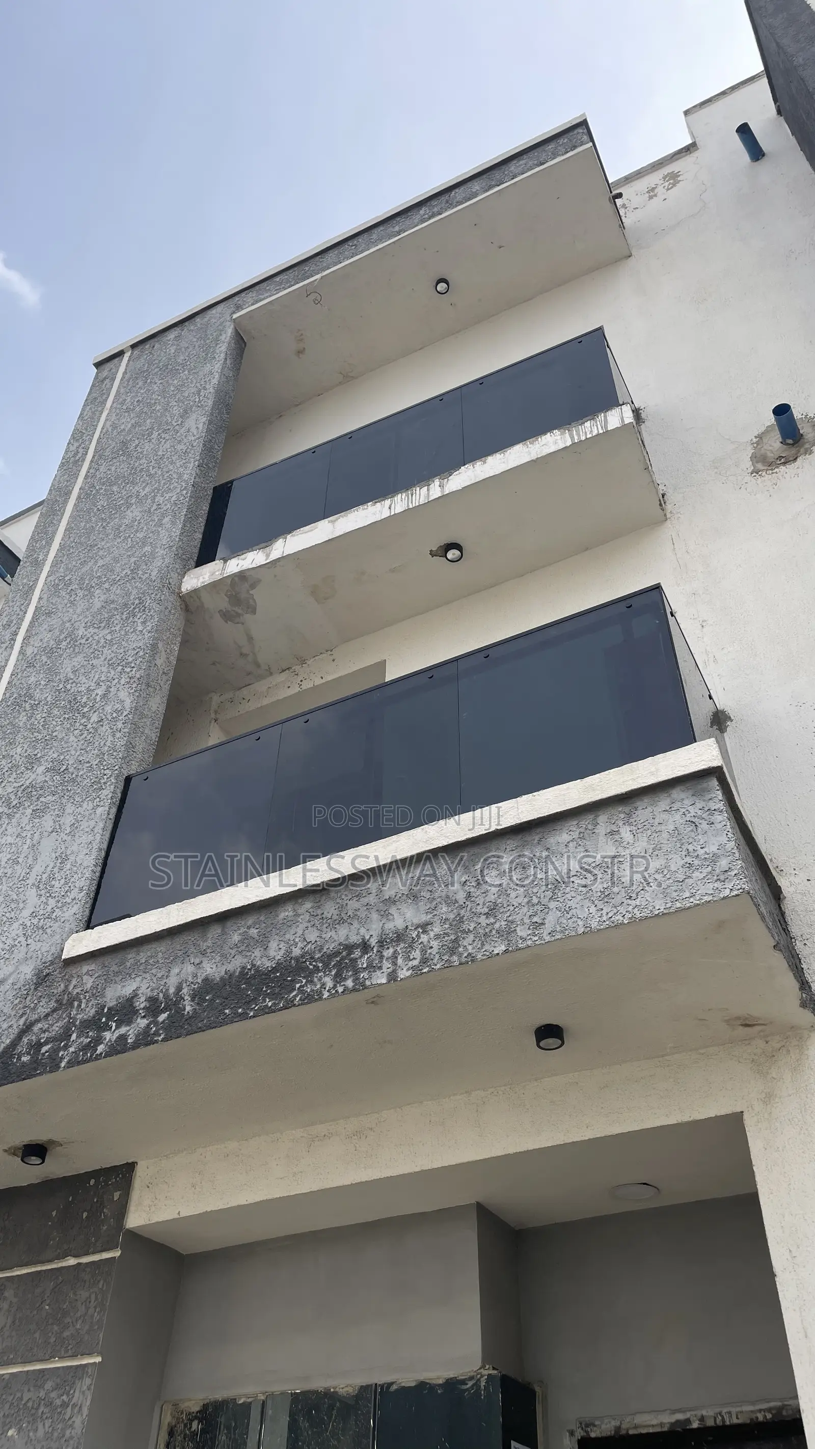 Dark Grey Glass Lumin Balcony Railing