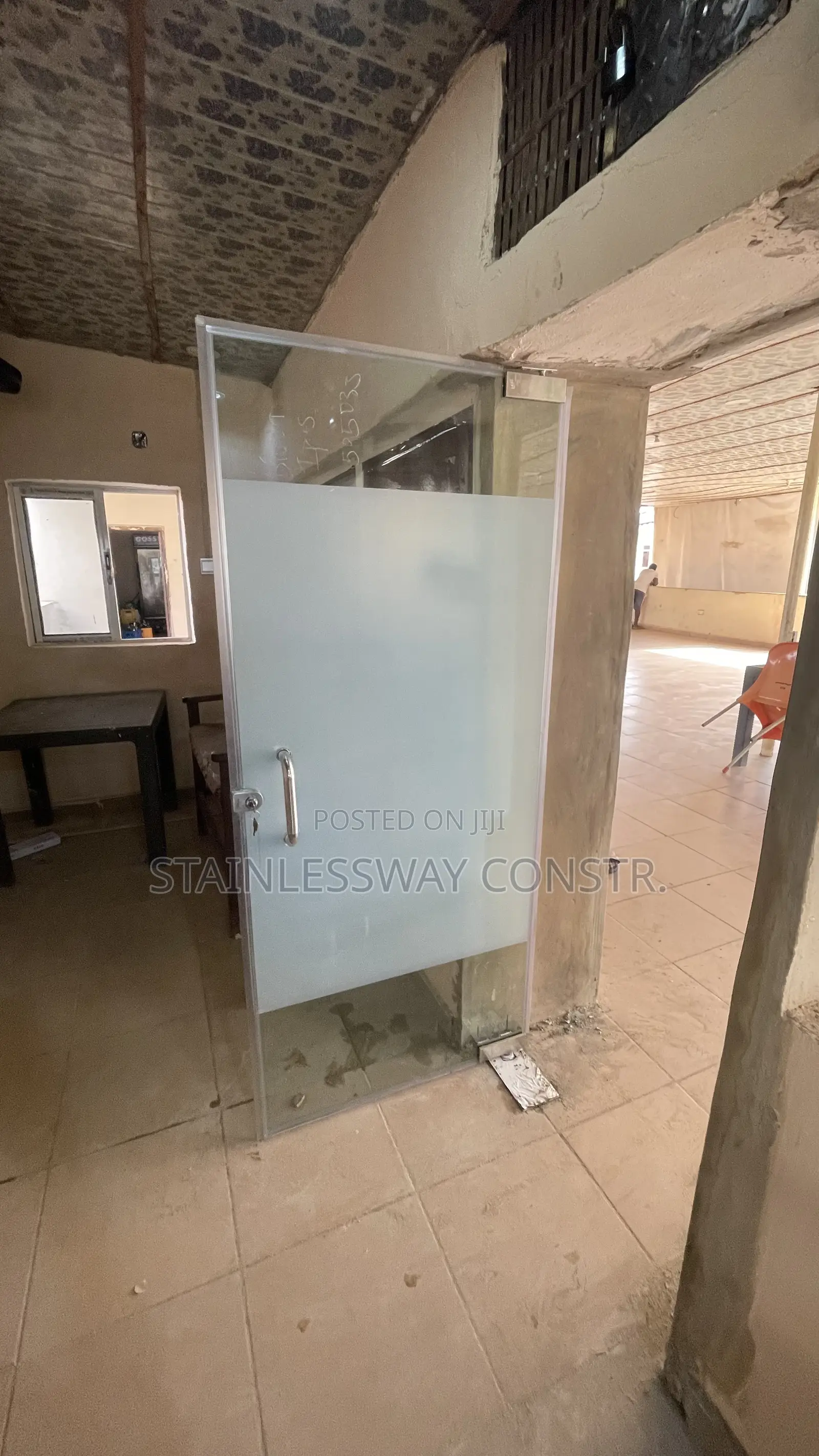 Single Swing Middle Frosted Glass Door