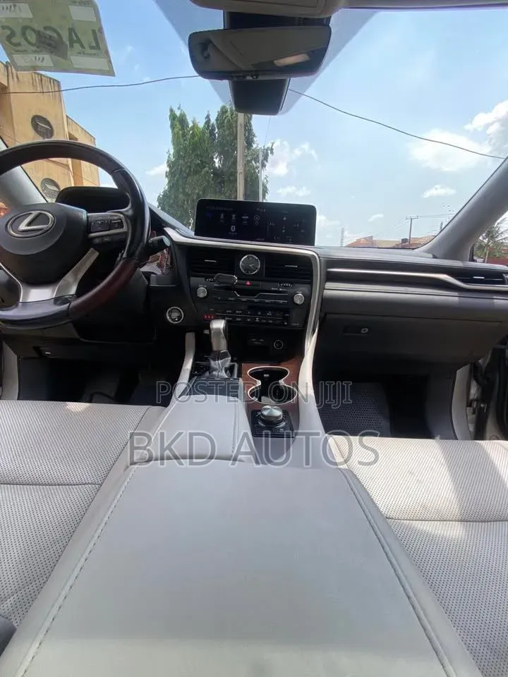 Lexus RX 2022 Gold