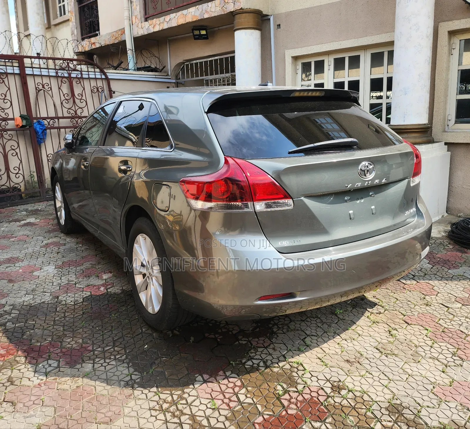 Toyota Venza XLE 4dr Wagon (2.7L 4cyl 6A) 2014 Green