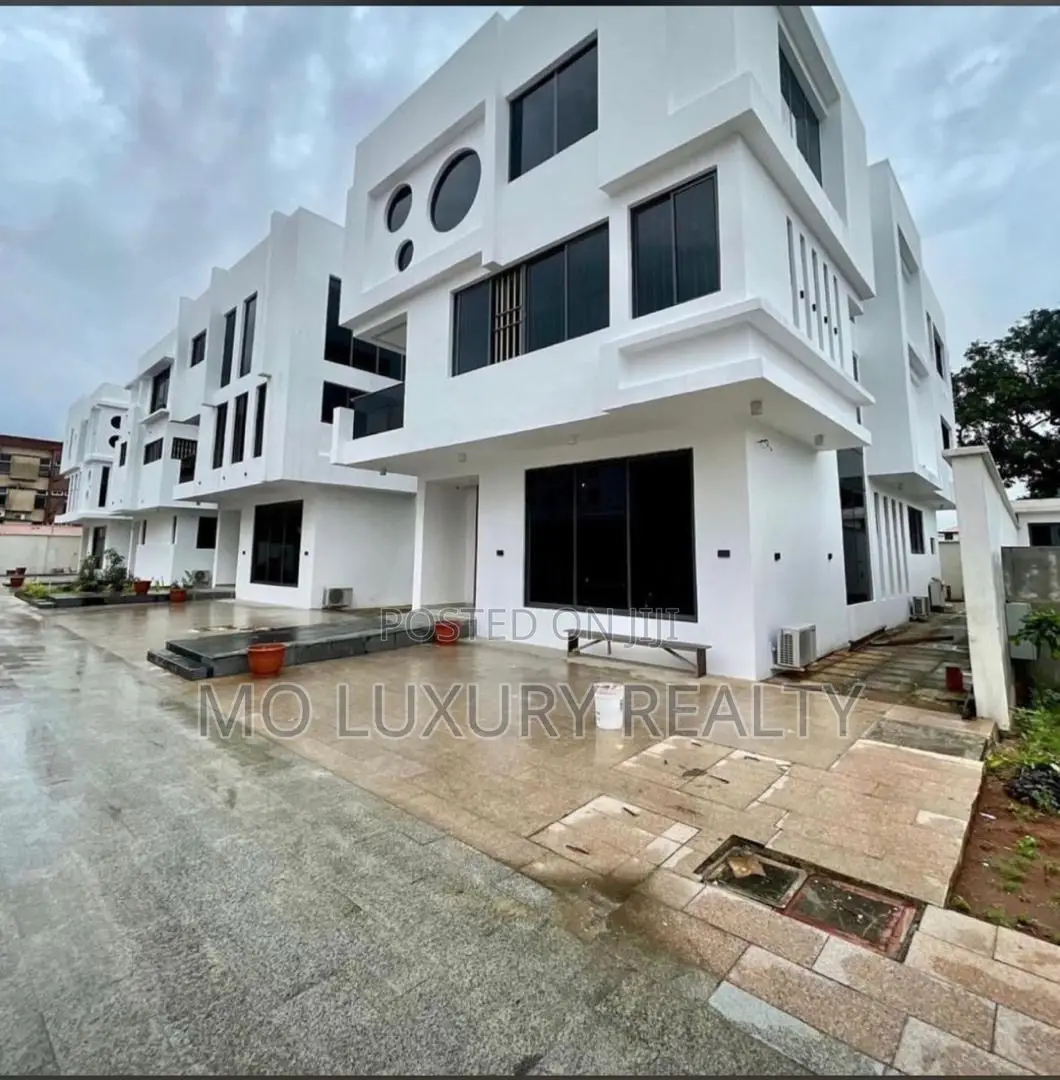 5bdrm Duplex in Old Ikoyi for sale