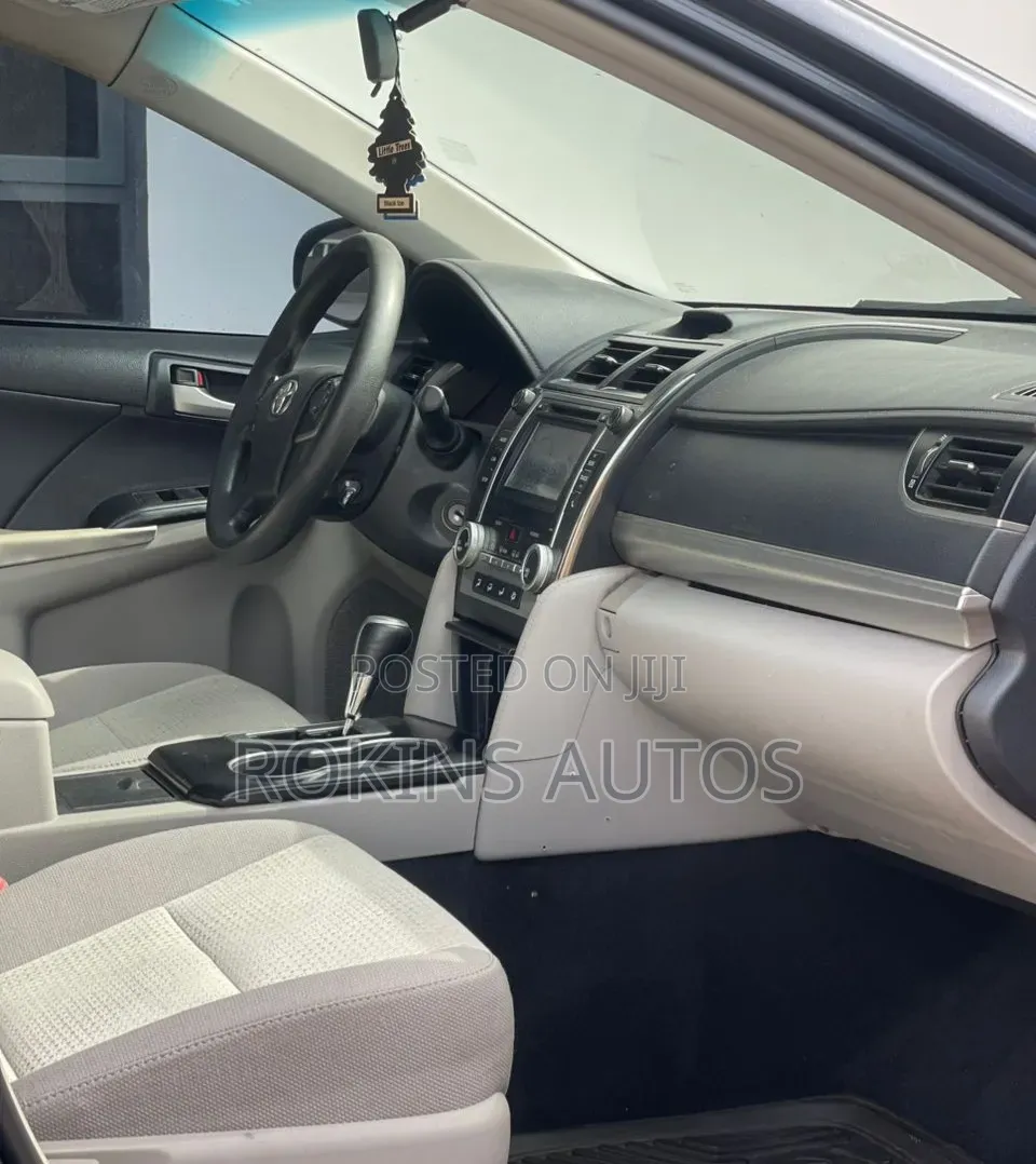 Toyota Camry 2014 Gray