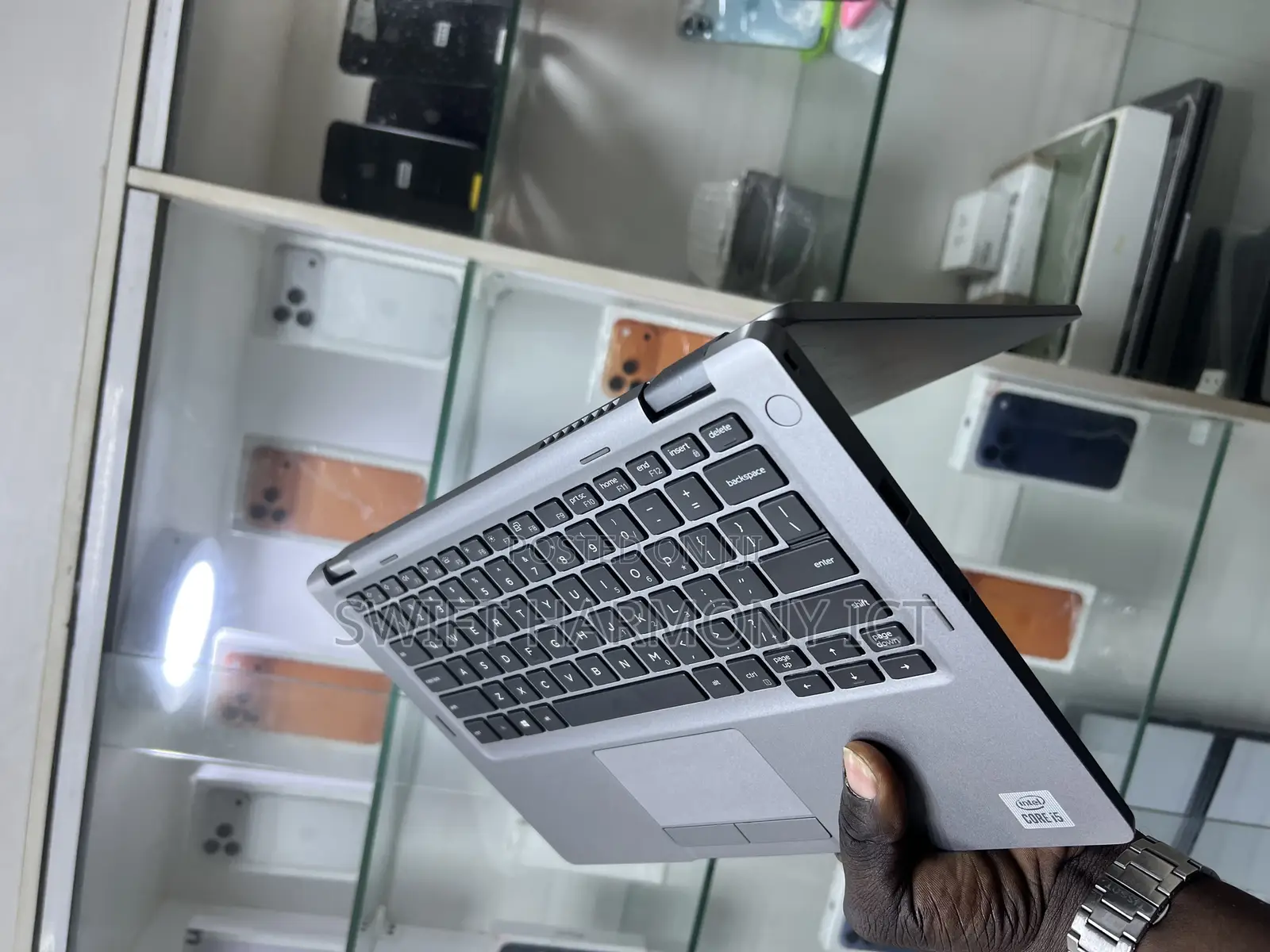 Laptop Dell Latitude 5310 8GB Intel Core i5 SSD 256GB