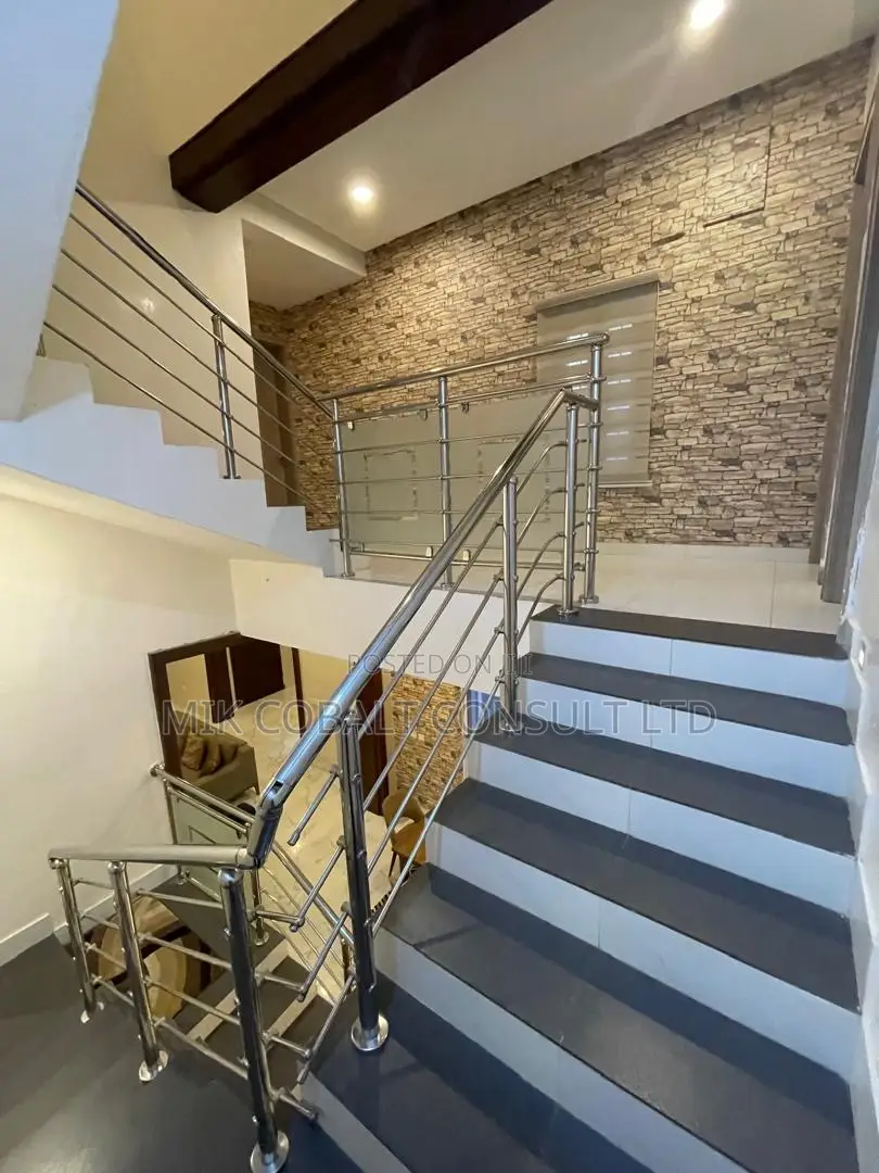 Furnished 4bdrm Duplex in Guzape Main for rent