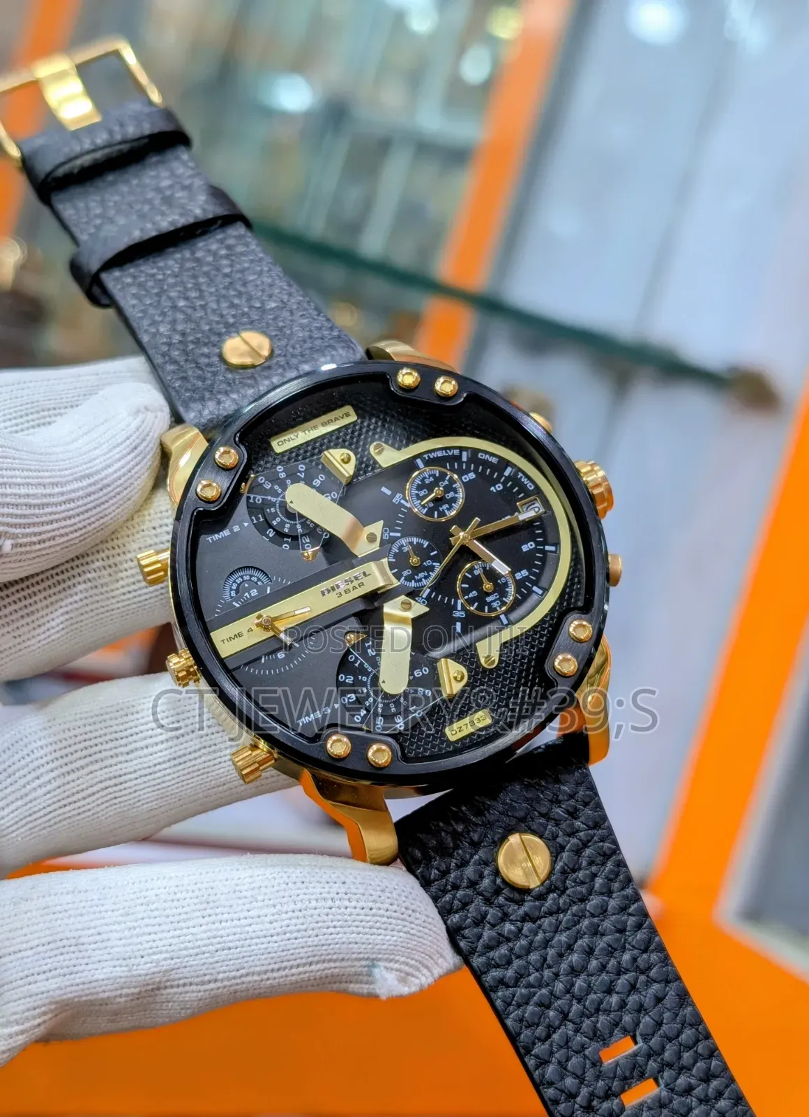 Diesel Men's Mr. Daddy 2.0 Dz7371 Wristwatch a Gold-Tone Stainless