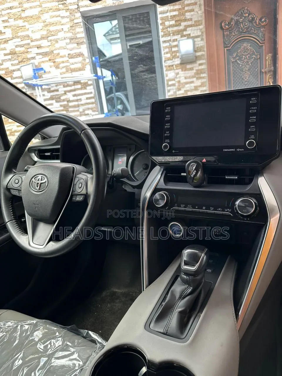 Toyota Venza LE 2021 Silver