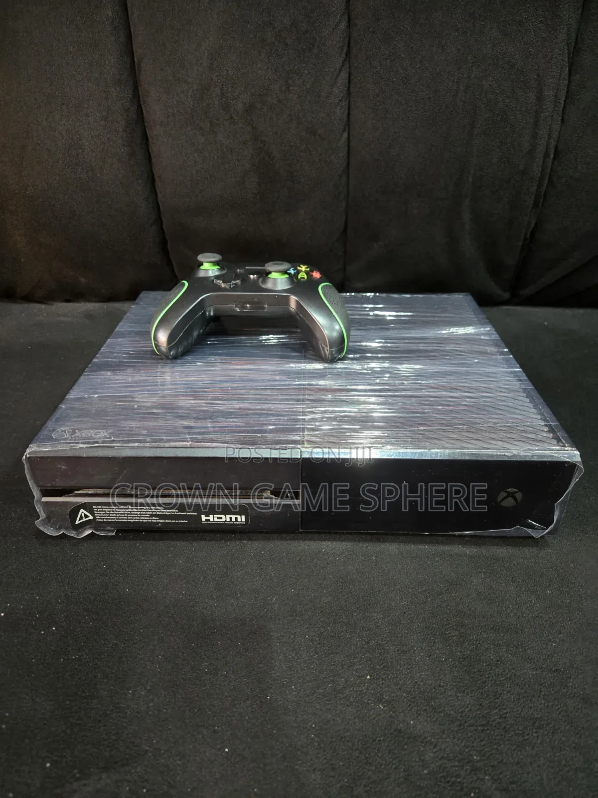 Clean Xbox One With 1 Pad and 2 Games Fc 26 and Wwe 2k25