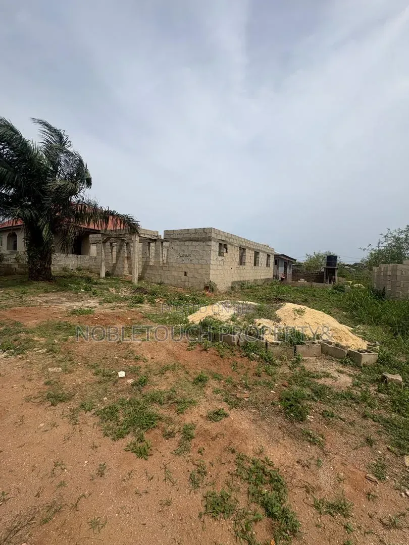 3bdrm Bungalow in Imowo Nla,, Gberigbe for sale