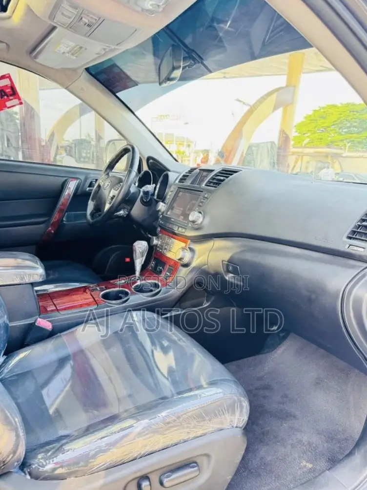Toyota Highlander 2012 Gray