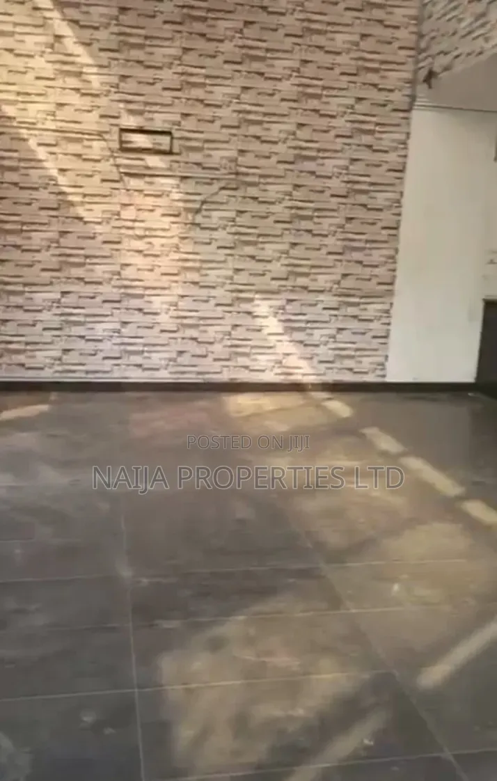 Shop Space Directly on the Express Way at Ajiwe, Ajah for Lease