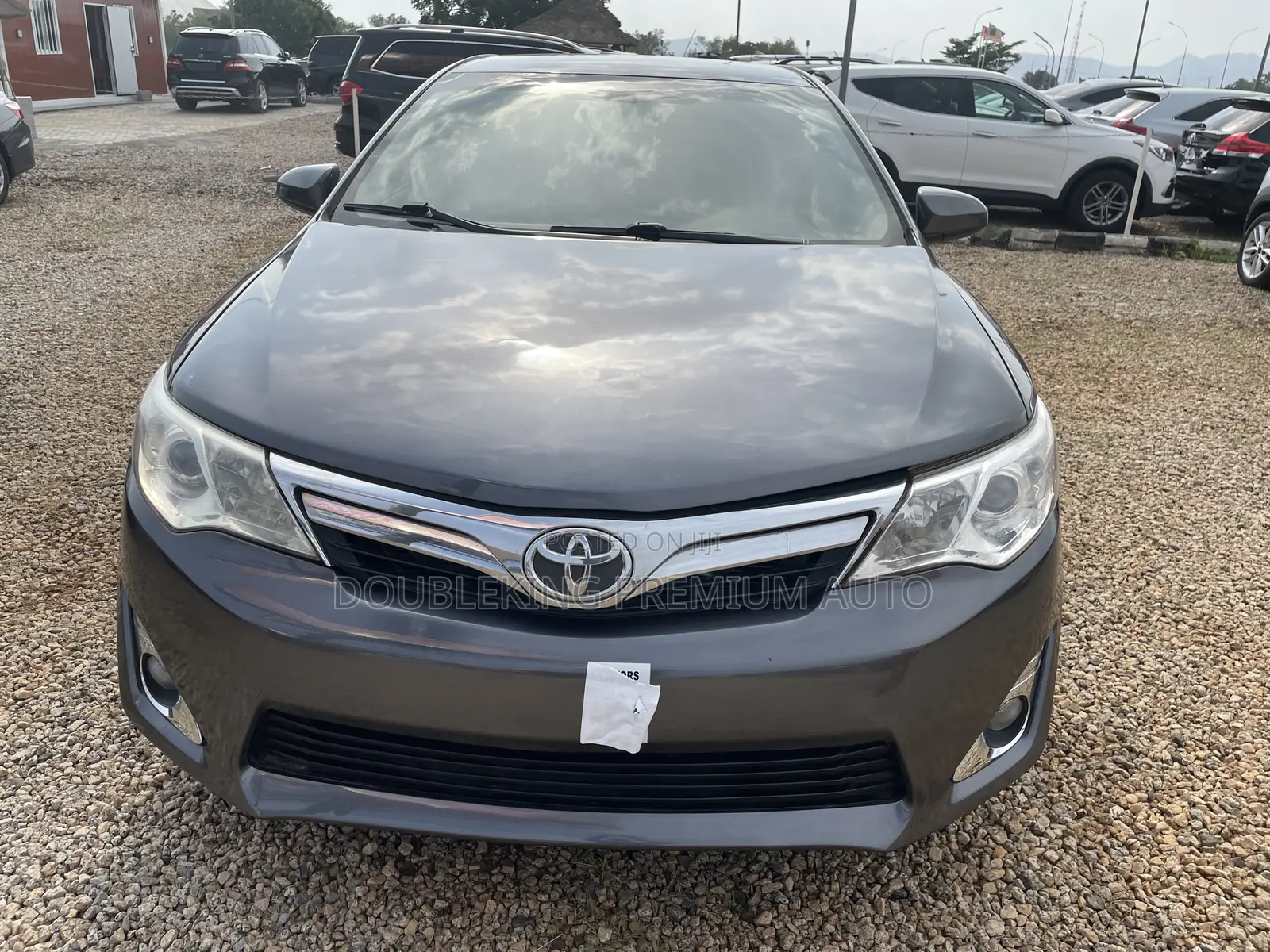 Toyota Camry LE 4dr Sedan (2.5L 4cyl 6A) 2013 Gray